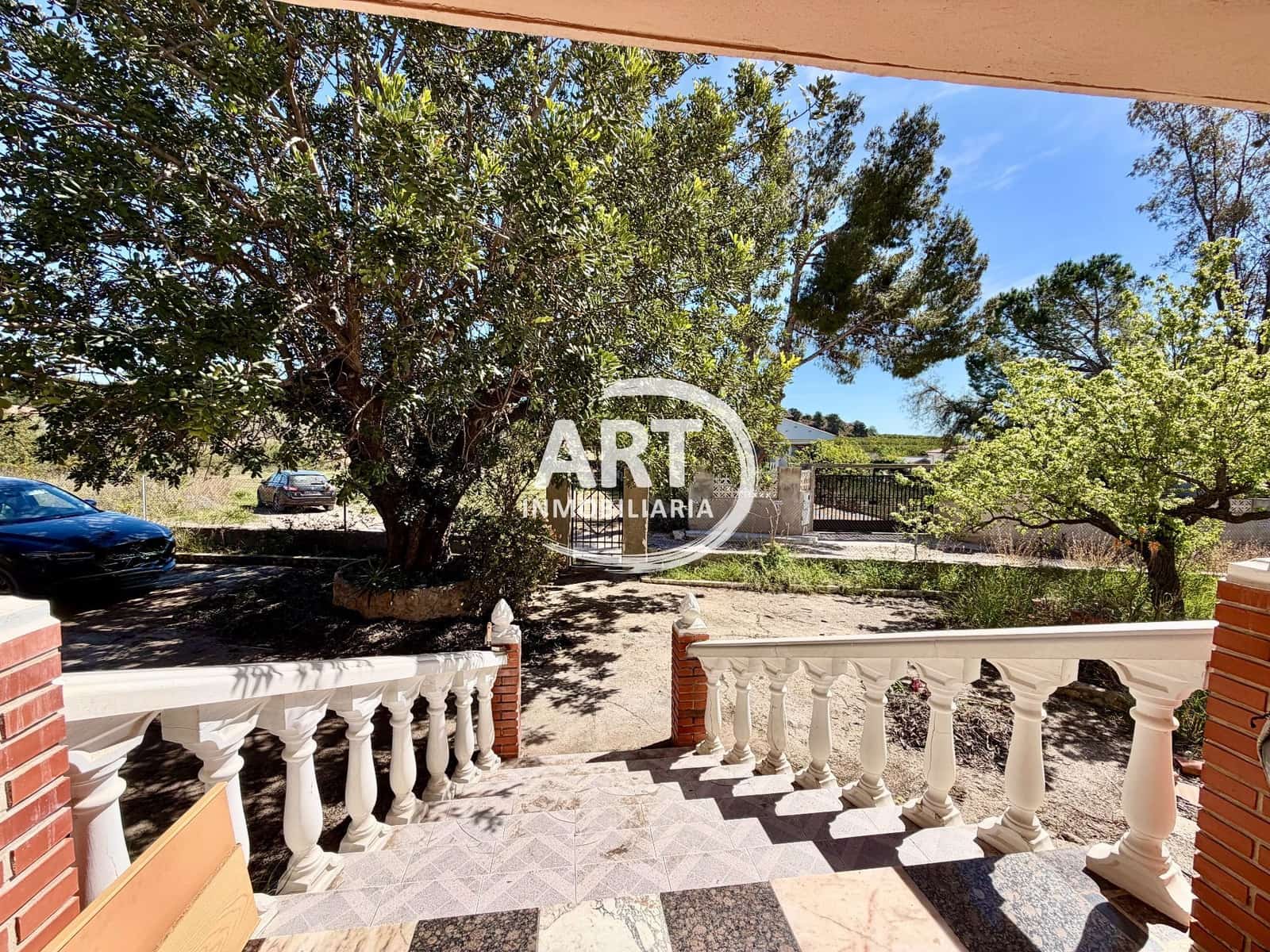 4 bedroom Villa for sale in Lliria with pool - € 199,000 (Ref: 9737917)