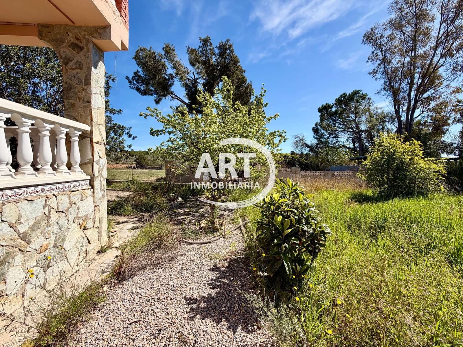 4 bedroom Villa for sale in Lliria with pool - € 199,000 (Ref: 9737917)