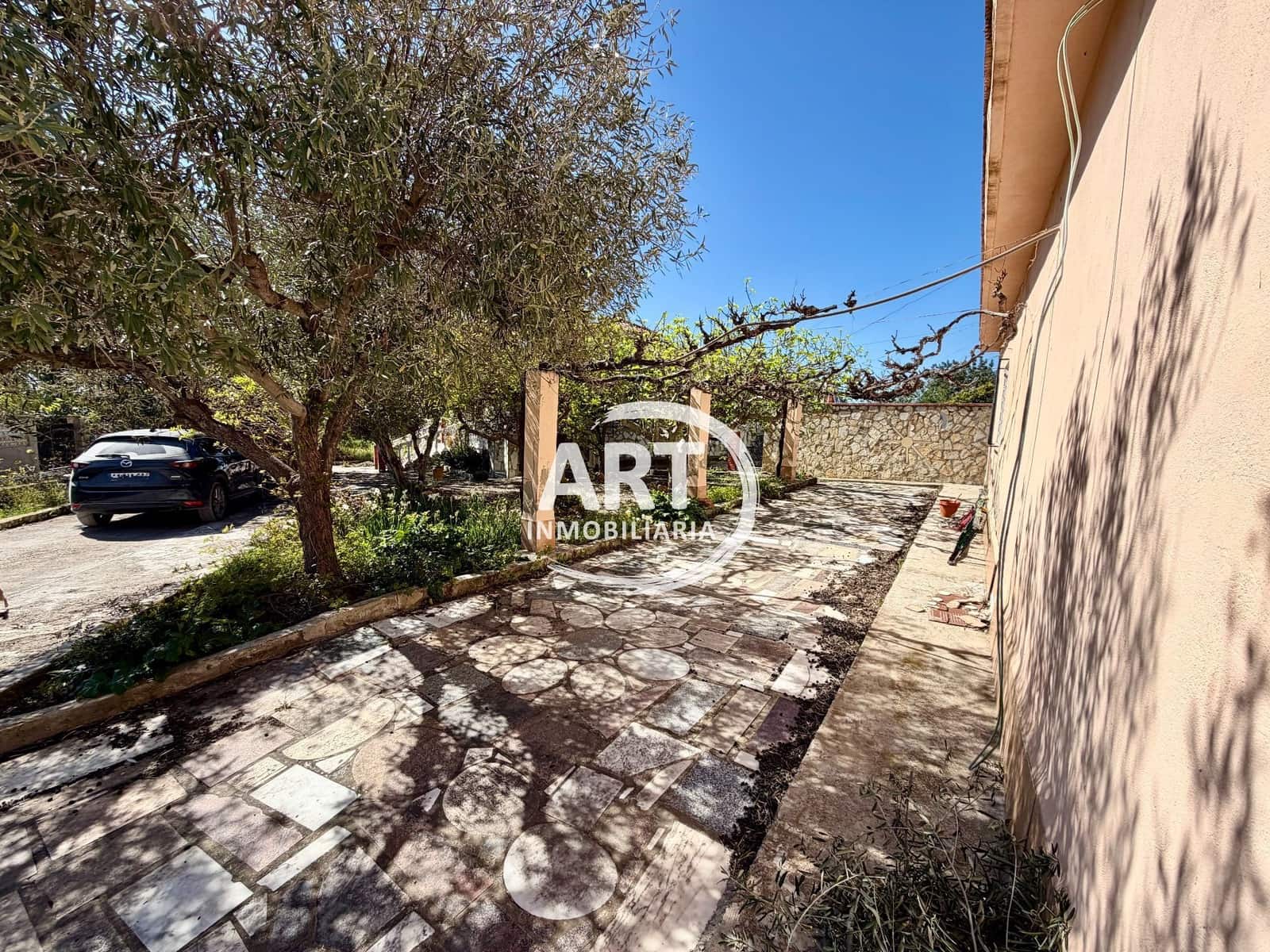 4 bedroom Villa for sale in Lliria with pool - € 199,000 (Ref: 9737917)