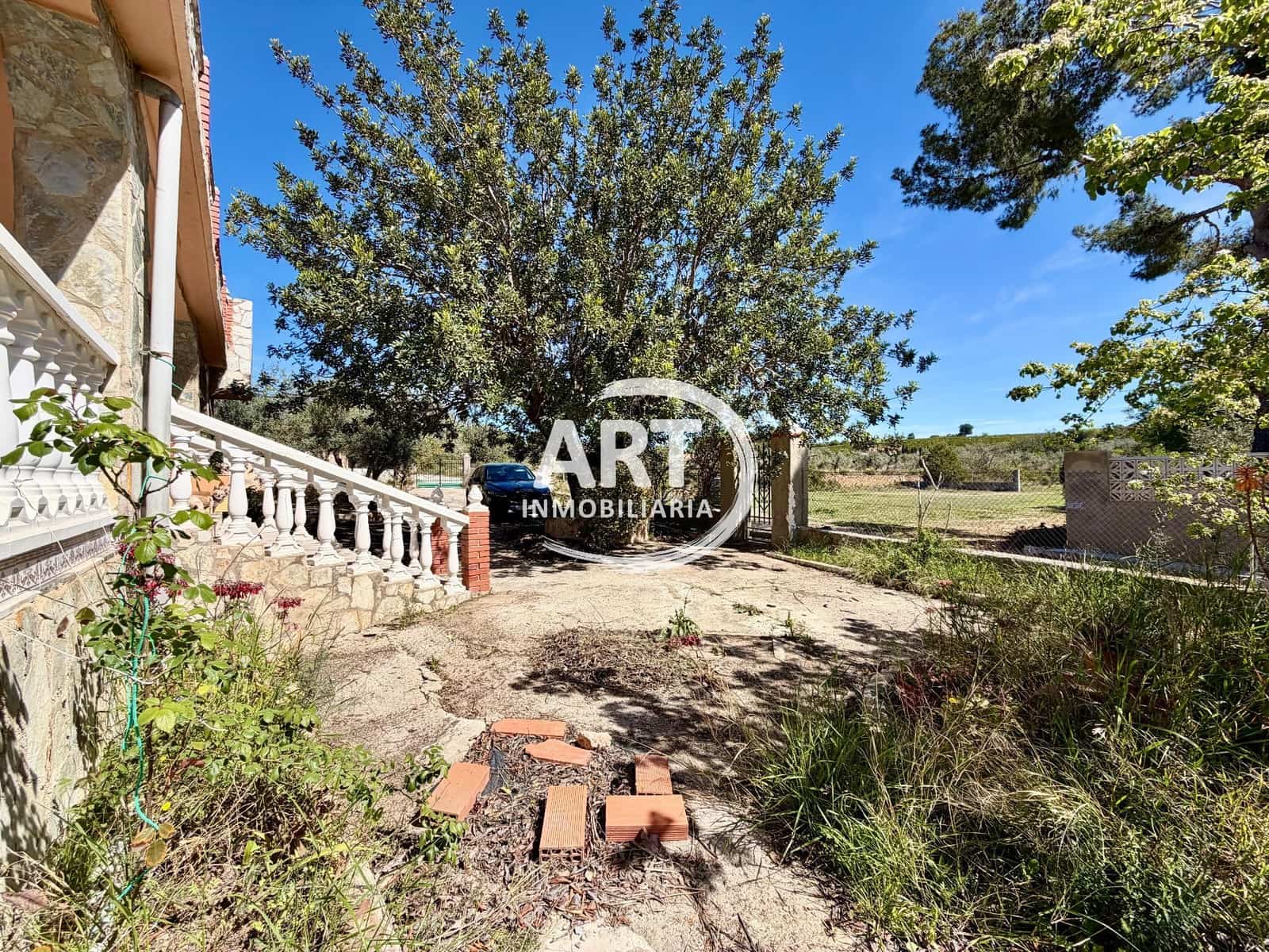 4 bedroom Villa for sale in Lliria with pool - € 199,000 (Ref: 9737917)