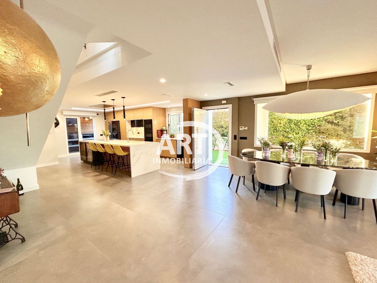 4 sypialnia Willa na sprzedaż w Betera z basenem garażem - 1 200 000 € (Ref: 9751590)