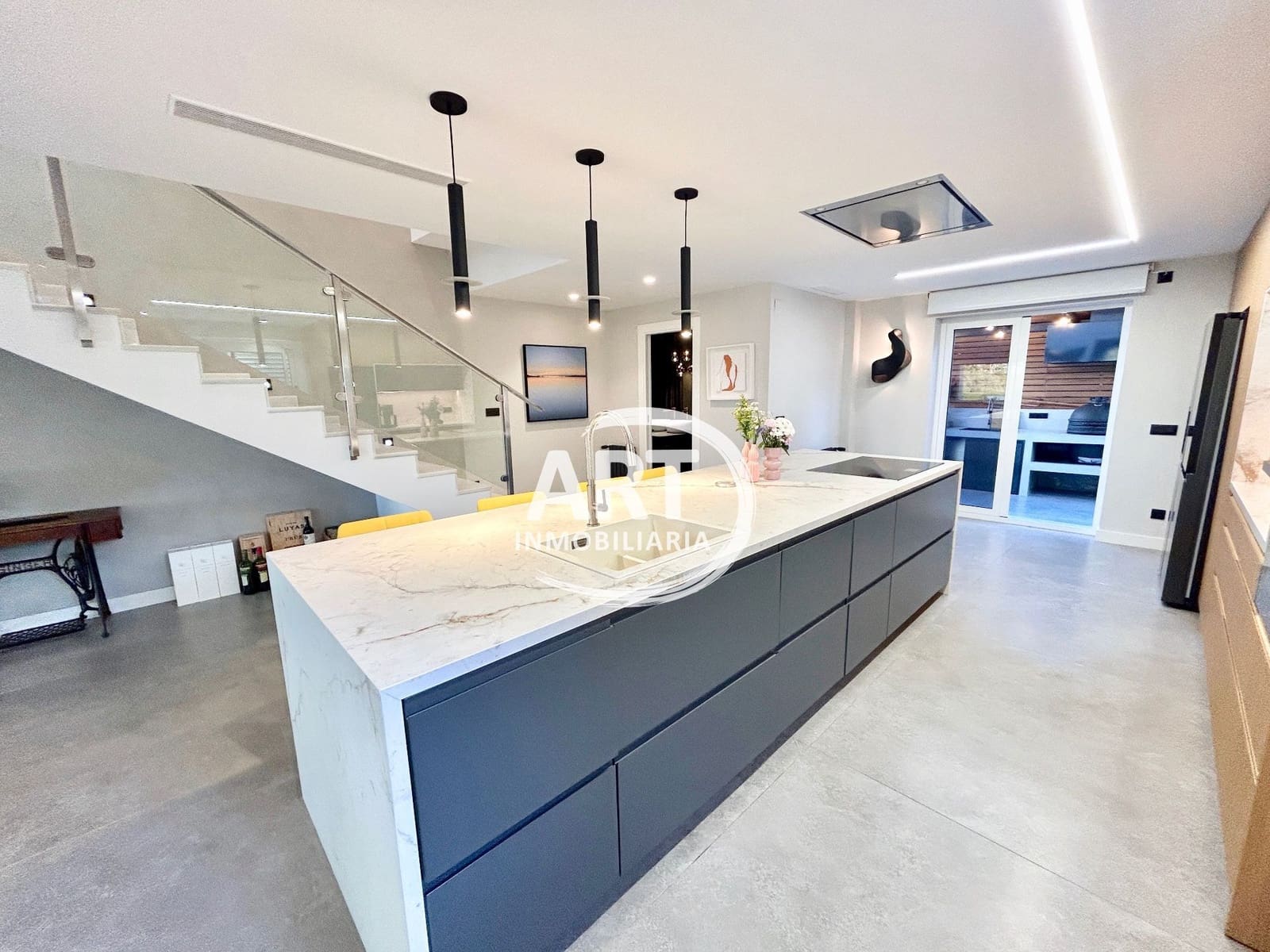 4 sypialnia Willa na sprzedaż w Betera z basenem garażem - 1 200 000 € (Ref: 9751590)