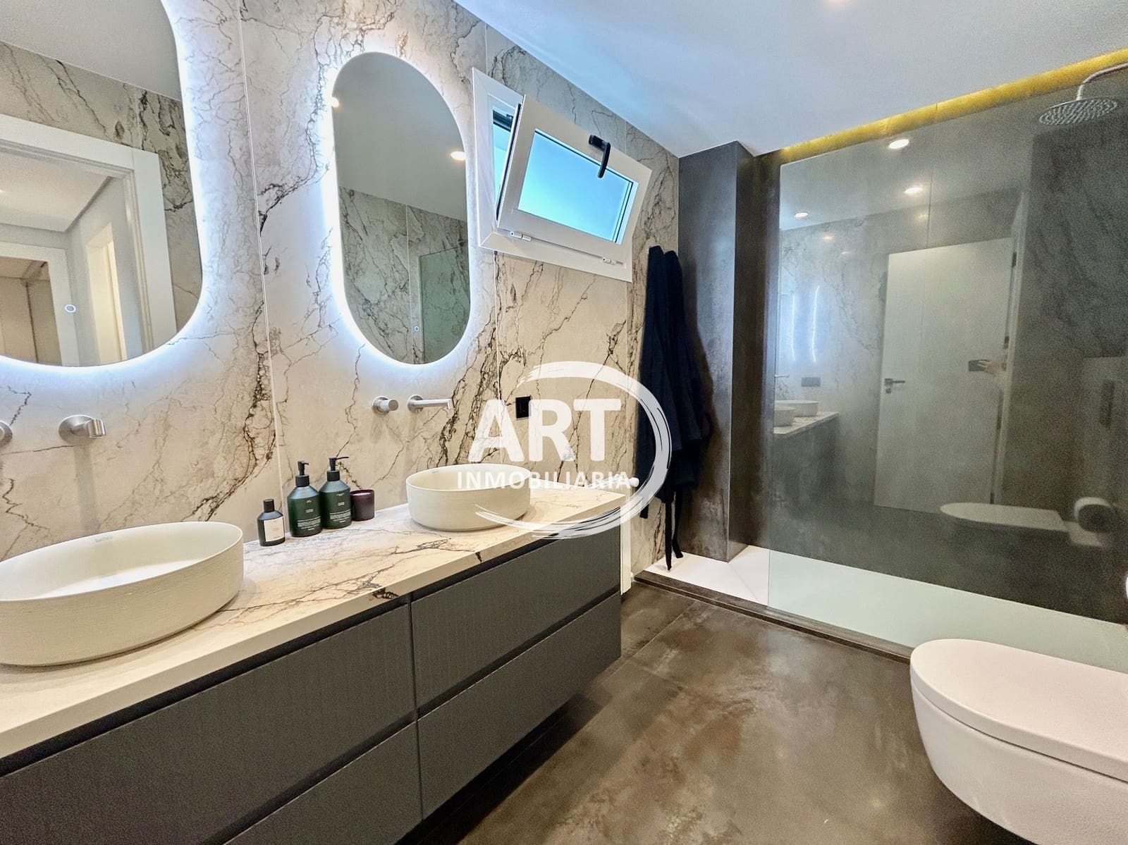 4 sypialnia Willa na sprzedaż w Betera z basenem garażem - 1 200 000 € (Ref: 9751590)