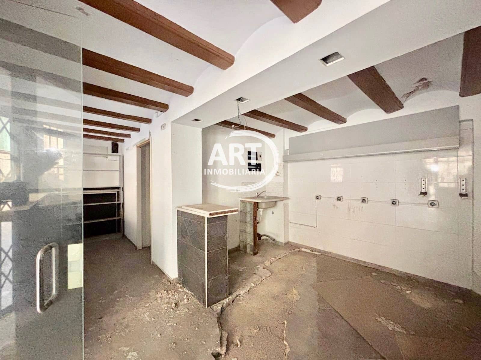 Commercieel te koop in Valencia stad - € 650.000 (Ref: 9765026)