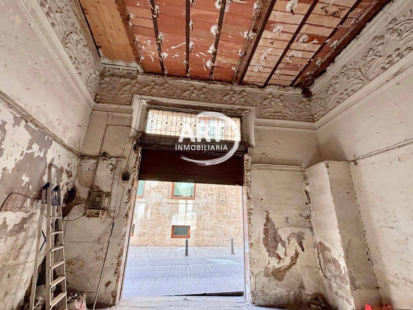 Commercieel te koop in Valencia stad - € 650.000 (Ref: 9765026)