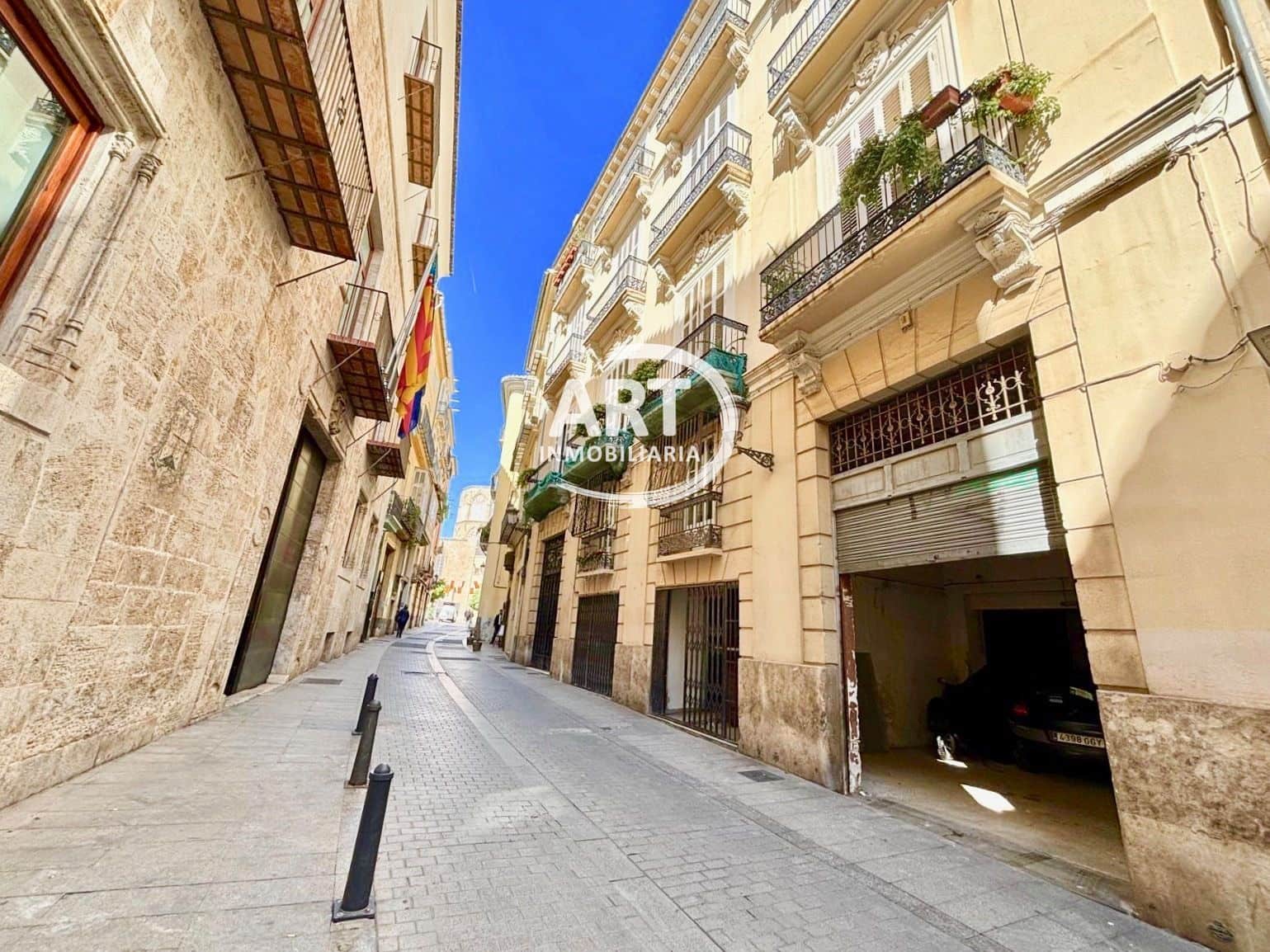 Commercieel te koop in Valencia stad - € 650.000 (Ref: 9765026)