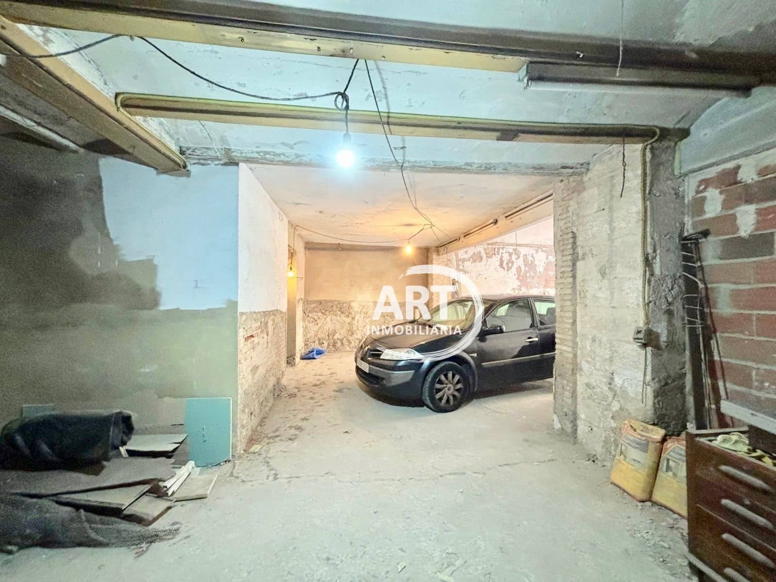 Commercieel te koop in Valencia stad - € 650.000 (Ref: 9765026)