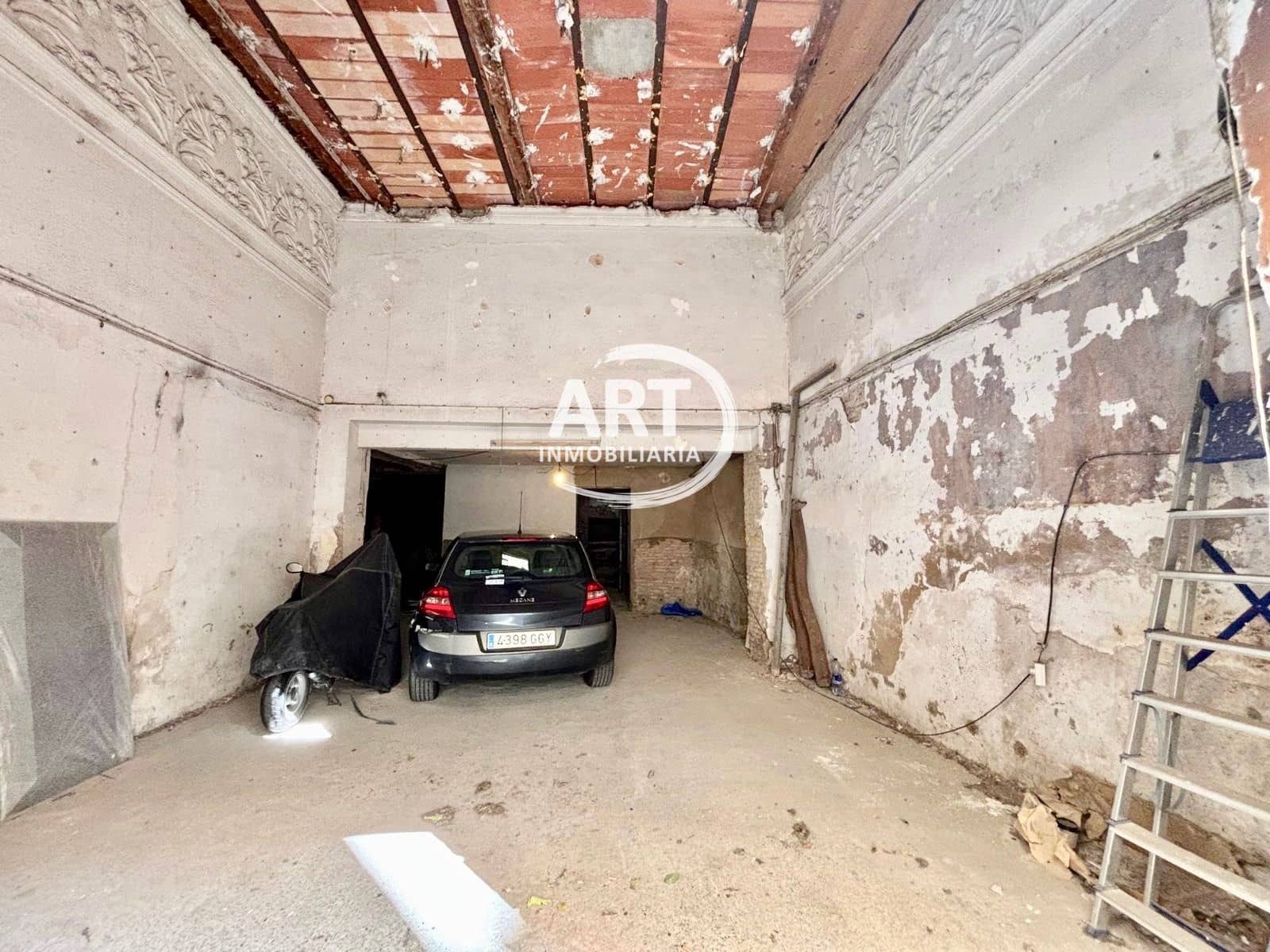 Commercieel te koop in Valencia stad - € 650.000 (Ref: 9765026)