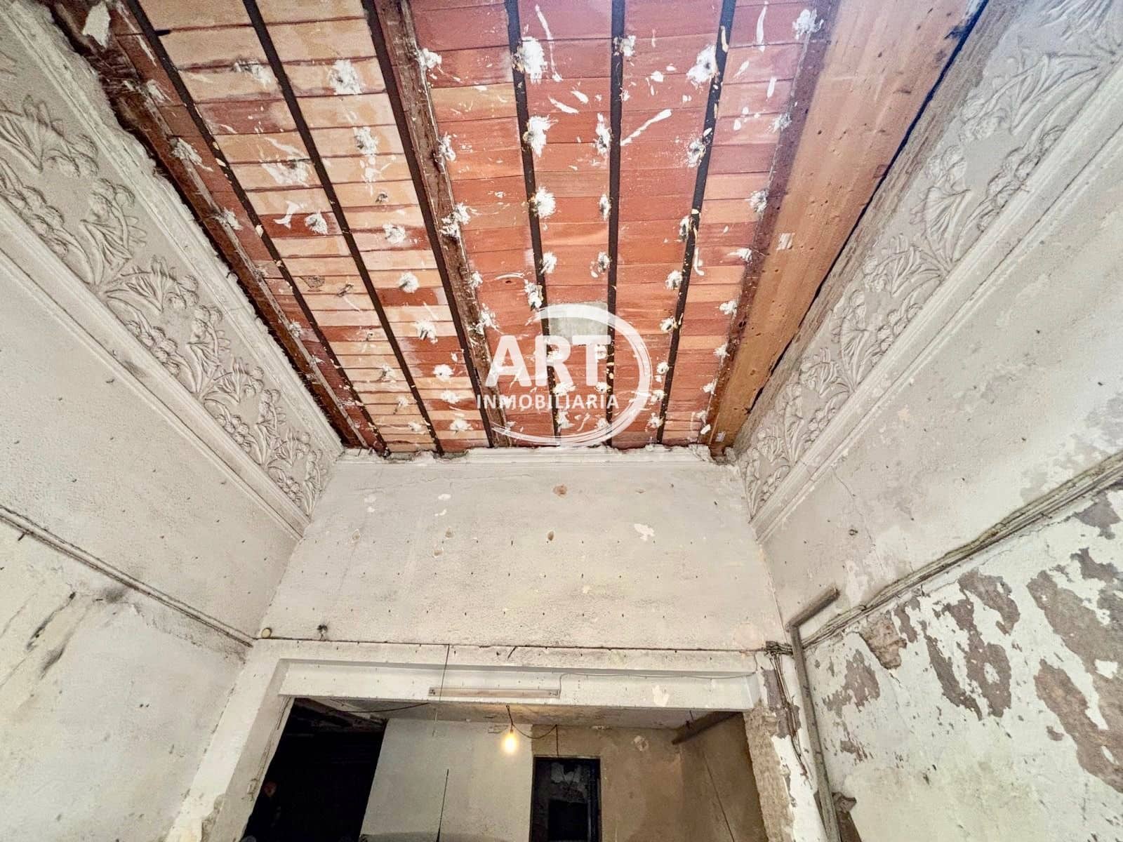 Commercieel te koop in Valencia stad - € 650.000 (Ref: 9765026)