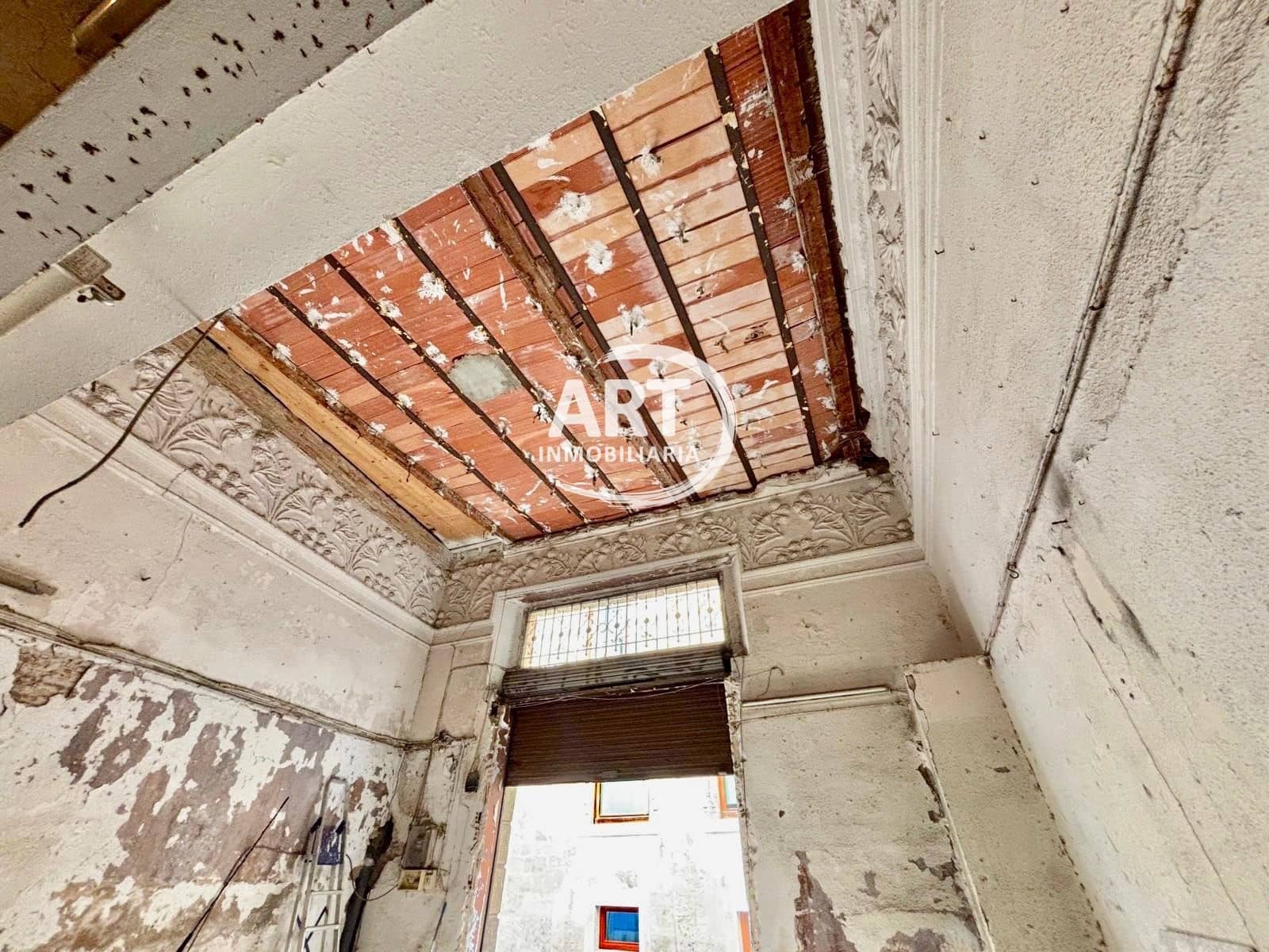 Commercieel te koop in Valencia stad - € 650.000 (Ref: 9765026)