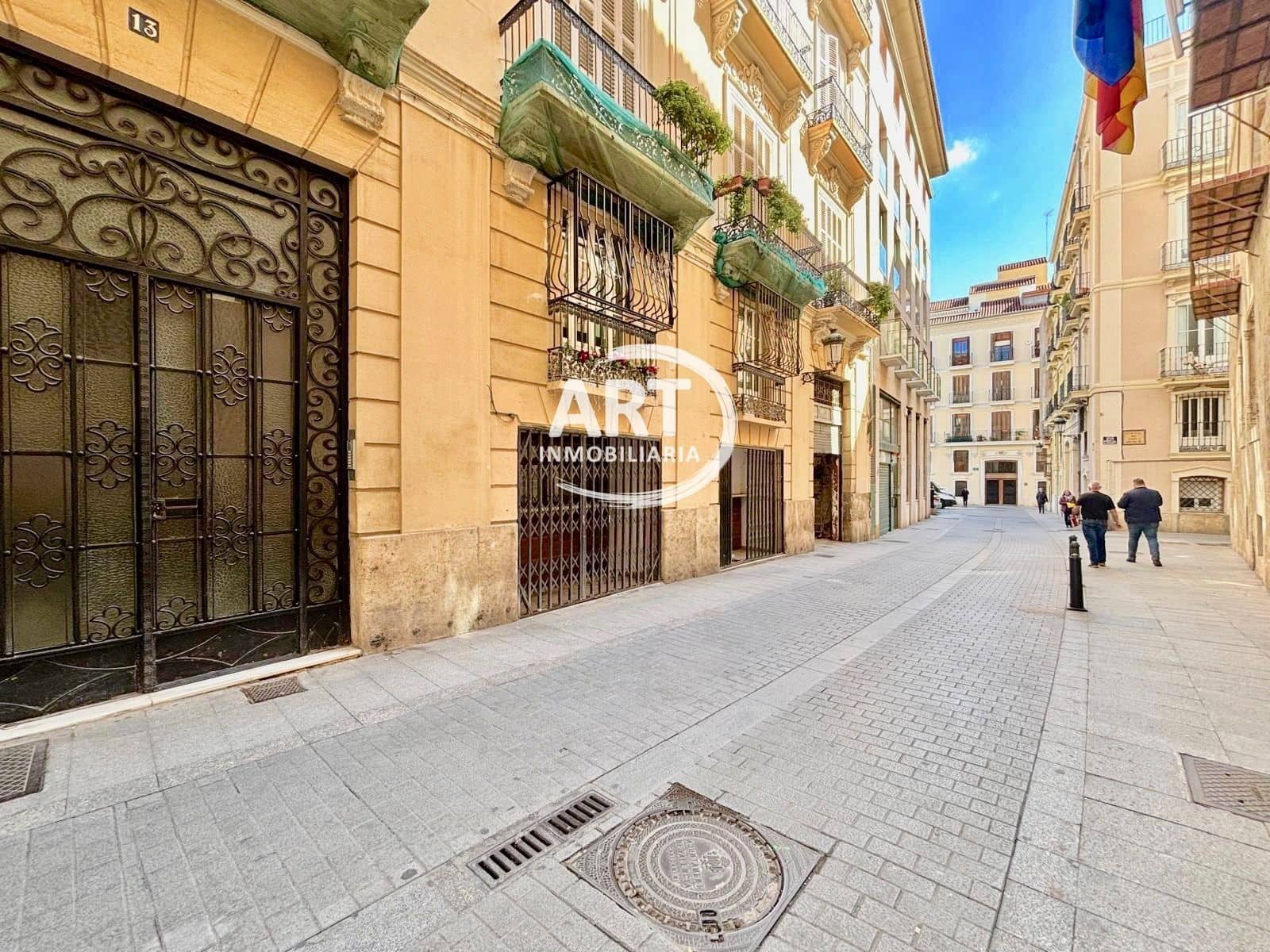 Commercieel te koop in Valencia stad - € 650.000 (Ref: 9765026)