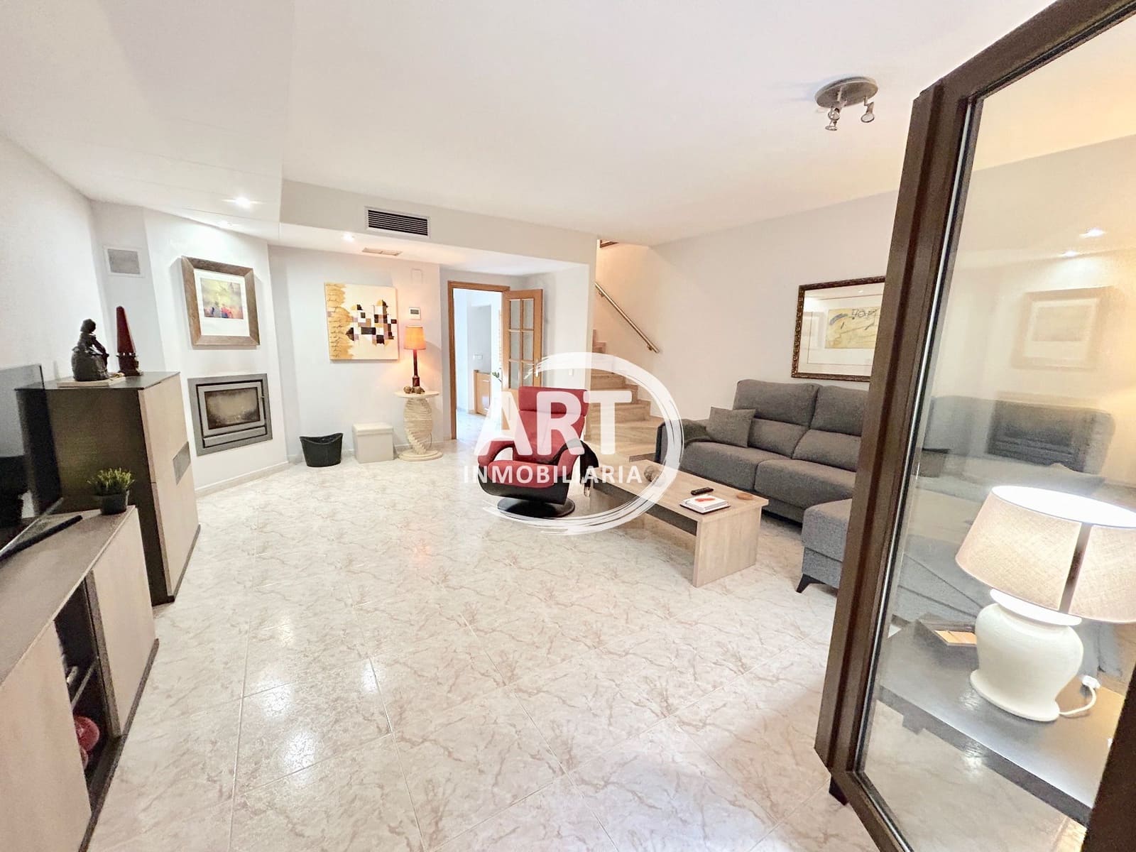 4 makuuhuone Paritalo myytävänä paikassa Betera mukana uima-altaan 
autotalli - 495 000 € (Ref: 9780115)