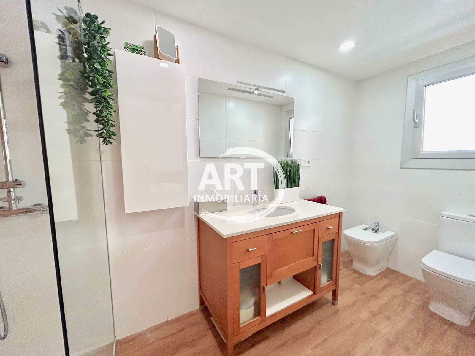 4 makuuhuone Paritalo myytävänä paikassa Betera mukana uima-altaan 
autotalli - 495 000 € (Ref: 9780115)