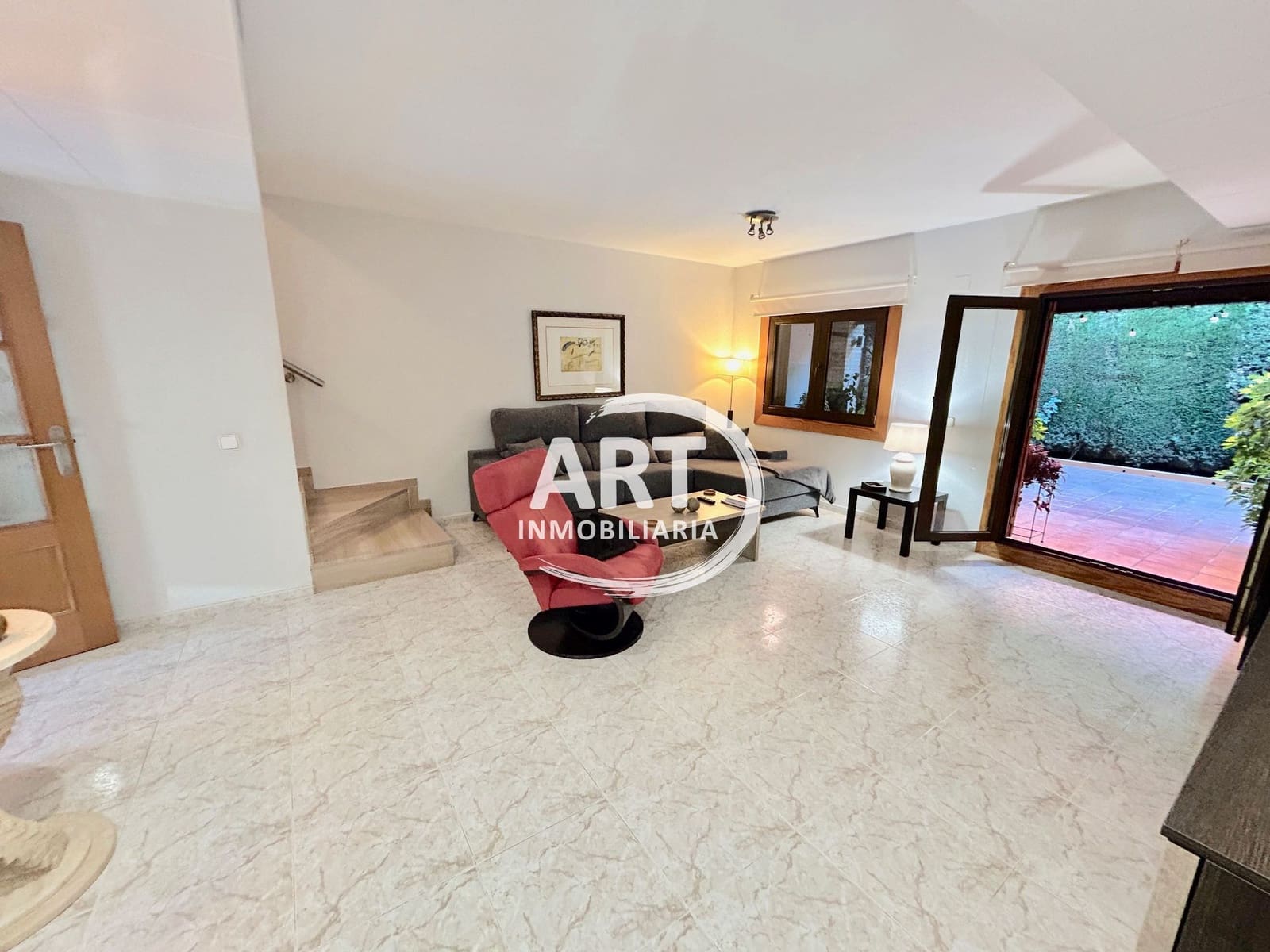 4 makuuhuone Paritalo myytävänä paikassa Betera mukana uima-altaan 
autotalli - 495 000 € (Ref: 9780115)