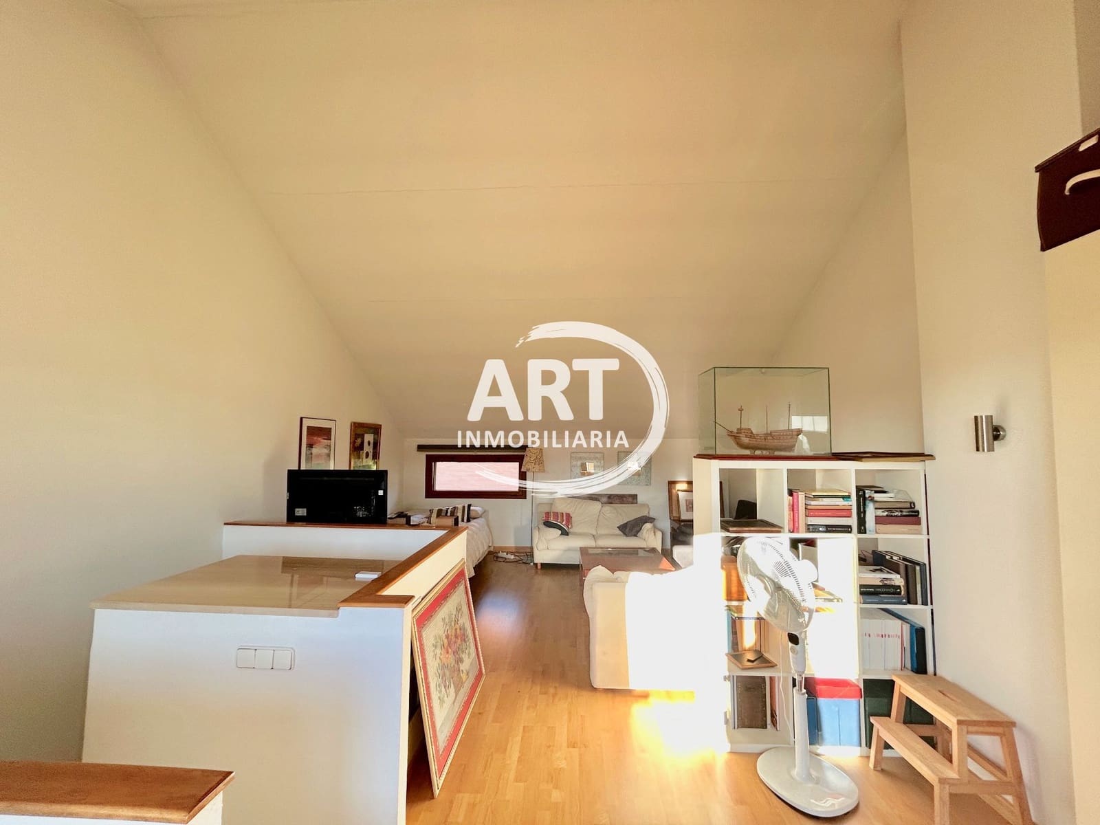 4 makuuhuone Paritalo myytävänä paikassa Betera mukana uima-altaan 
autotalli - 495 000 € (Ref: 9780115)