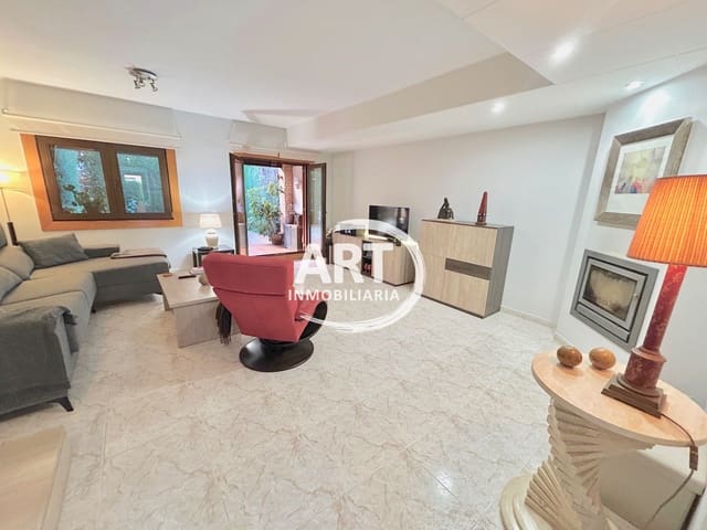 4 makuuhuone Paritalo myytävänä paikassa Bétera mukana uima-altaan 
autotalli - 495 000 € (Ref: 9780115)