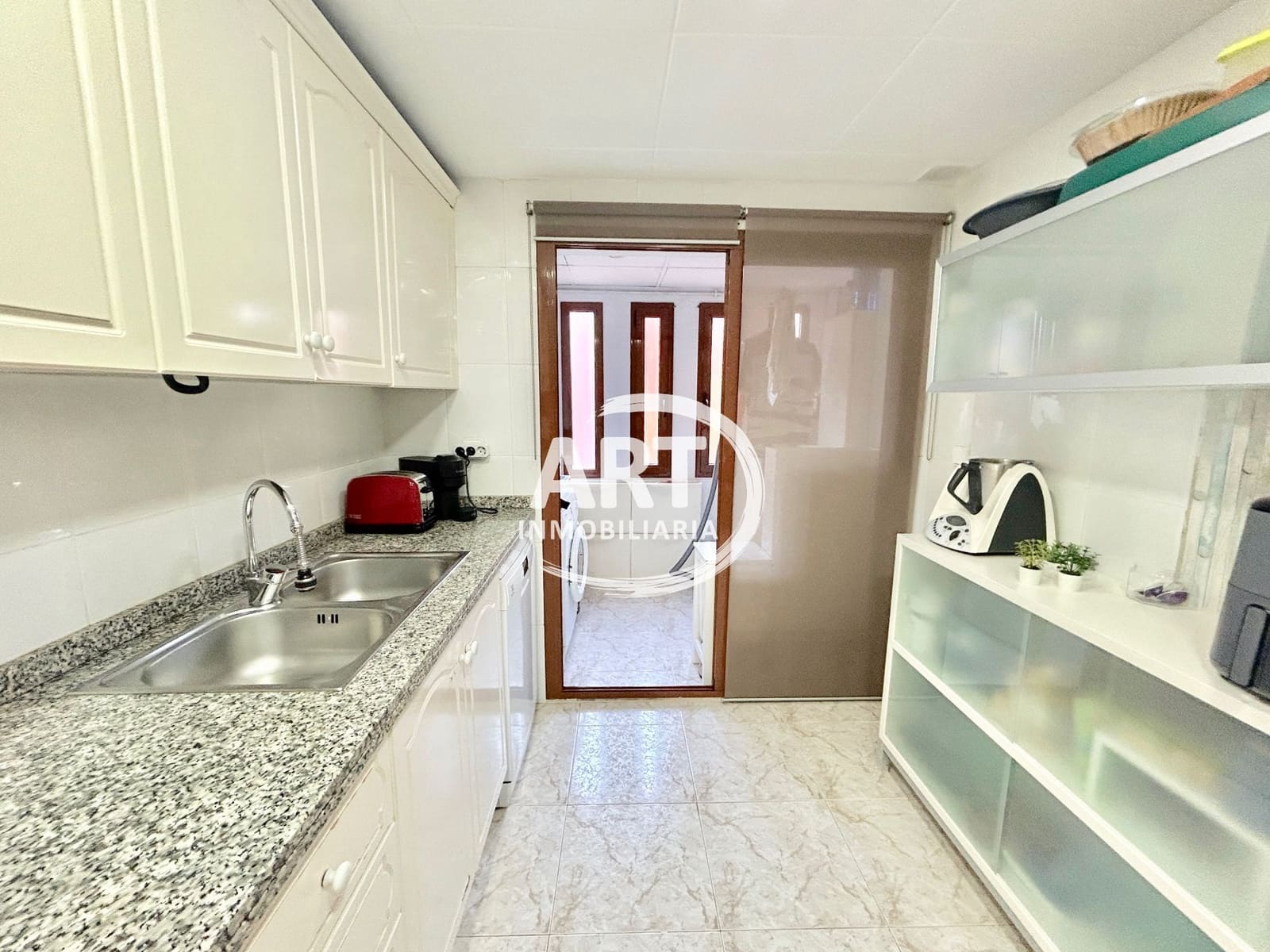 4 makuuhuone Paritalo myytävänä paikassa Betera mukana uima-altaan 
autotalli - 495 000 € (Ref: 9780115)