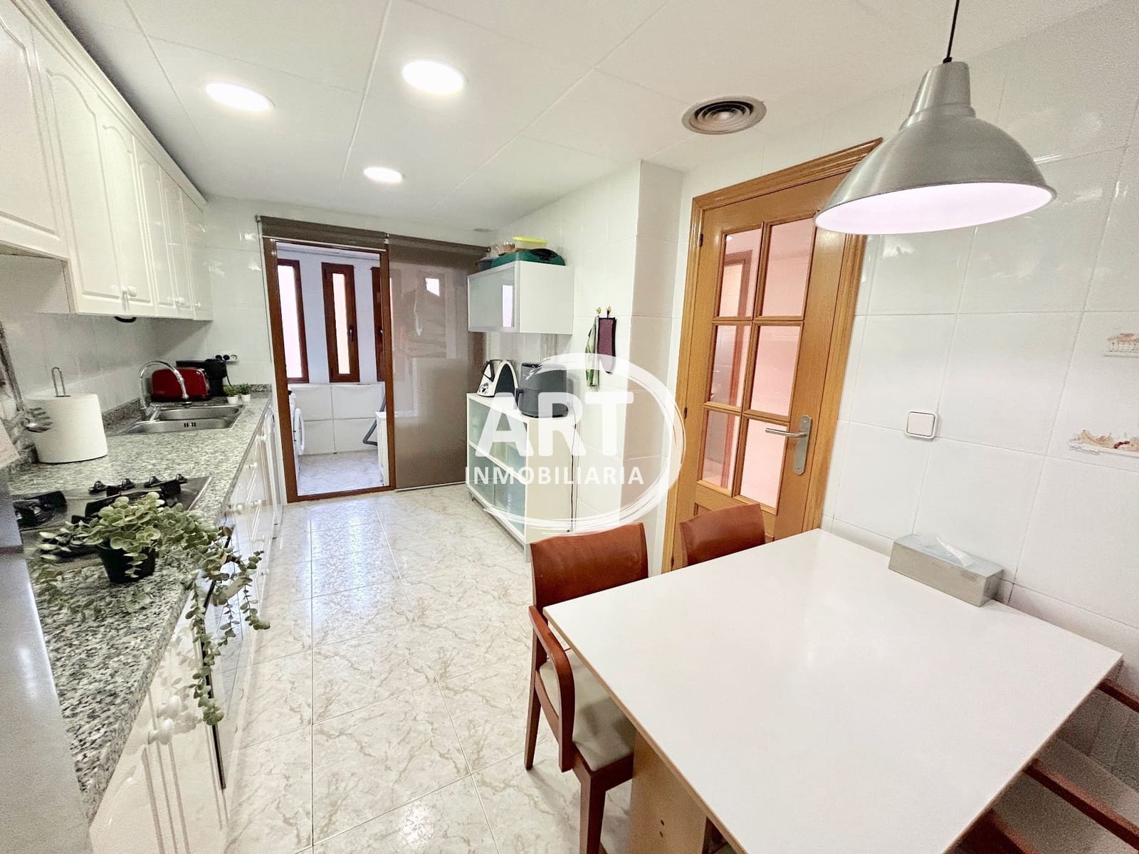 4 makuuhuone Paritalo myytävänä paikassa Betera mukana uima-altaan 
autotalli - 495 000 € (Ref: 9780115)