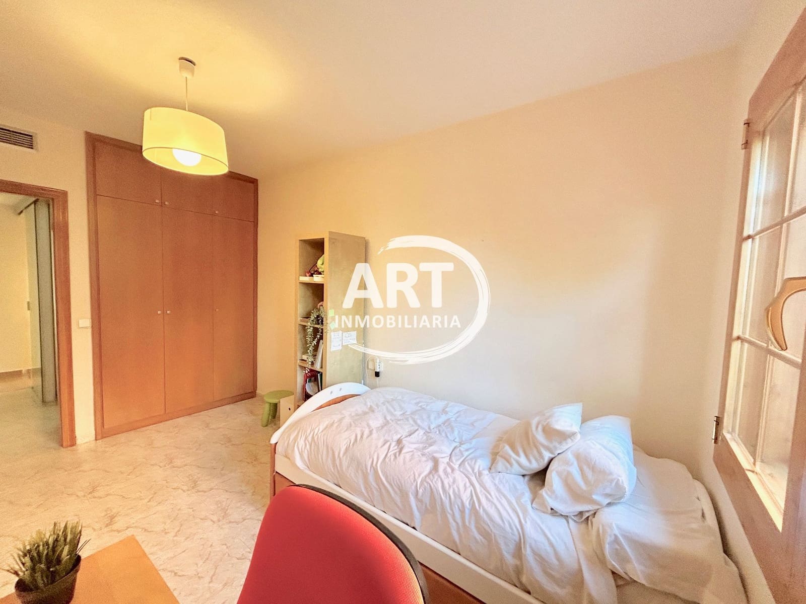 4 makuuhuone Paritalo myytävänä paikassa Betera mukana uima-altaan 
autotalli - 495 000 € (Ref: 9780115)