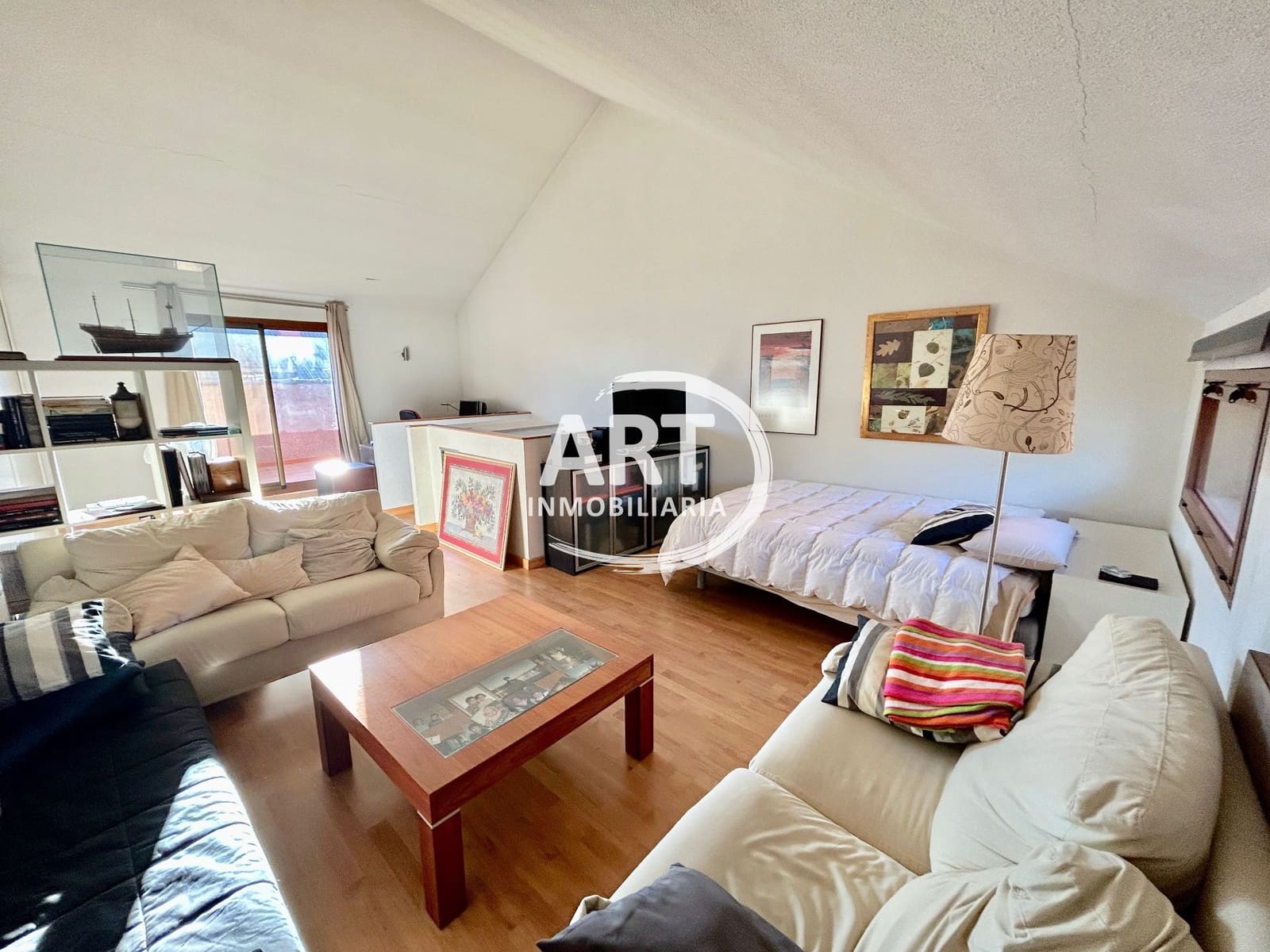 4 makuuhuone Paritalo myytävänä paikassa Betera mukana uima-altaan 
autotalli - 495 000 € (Ref: 9780115)