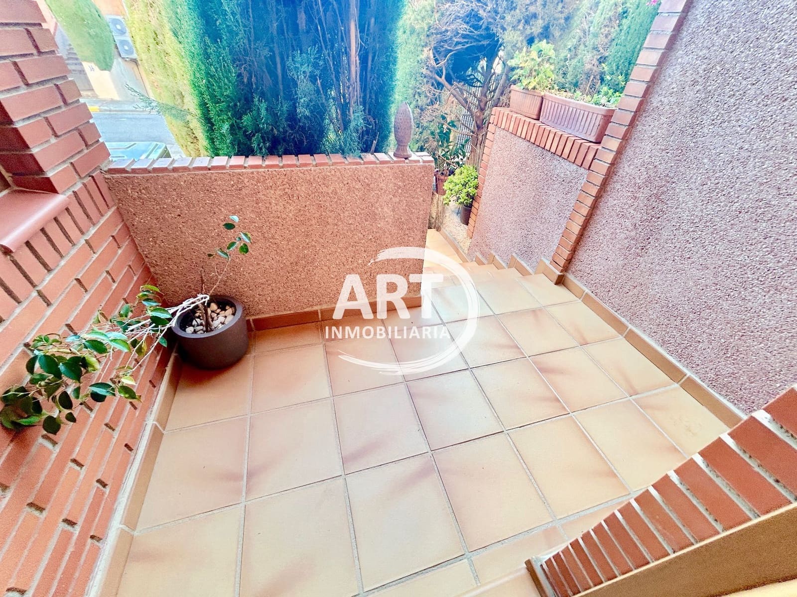 4 makuuhuone Paritalo myytävänä paikassa Betera mukana uima-altaan 
autotalli - 495 000 € (Ref: 9780115)