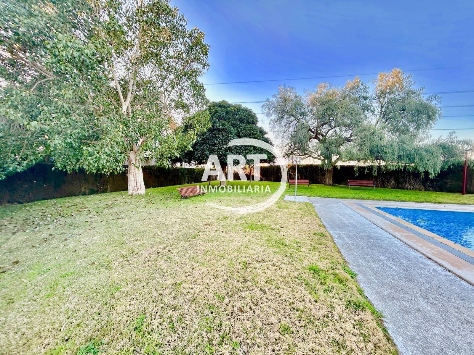 4 makuuhuone Paritalo myytävänä paikassa Betera mukana uima-altaan 
autotalli - 495 000 € (Ref: 9780115)