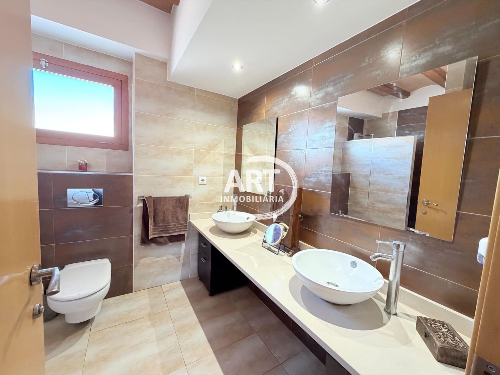 4 chambre Villa/Maison à vendre à Serra avec piscine - 580 000 € (Ref: 9782980)