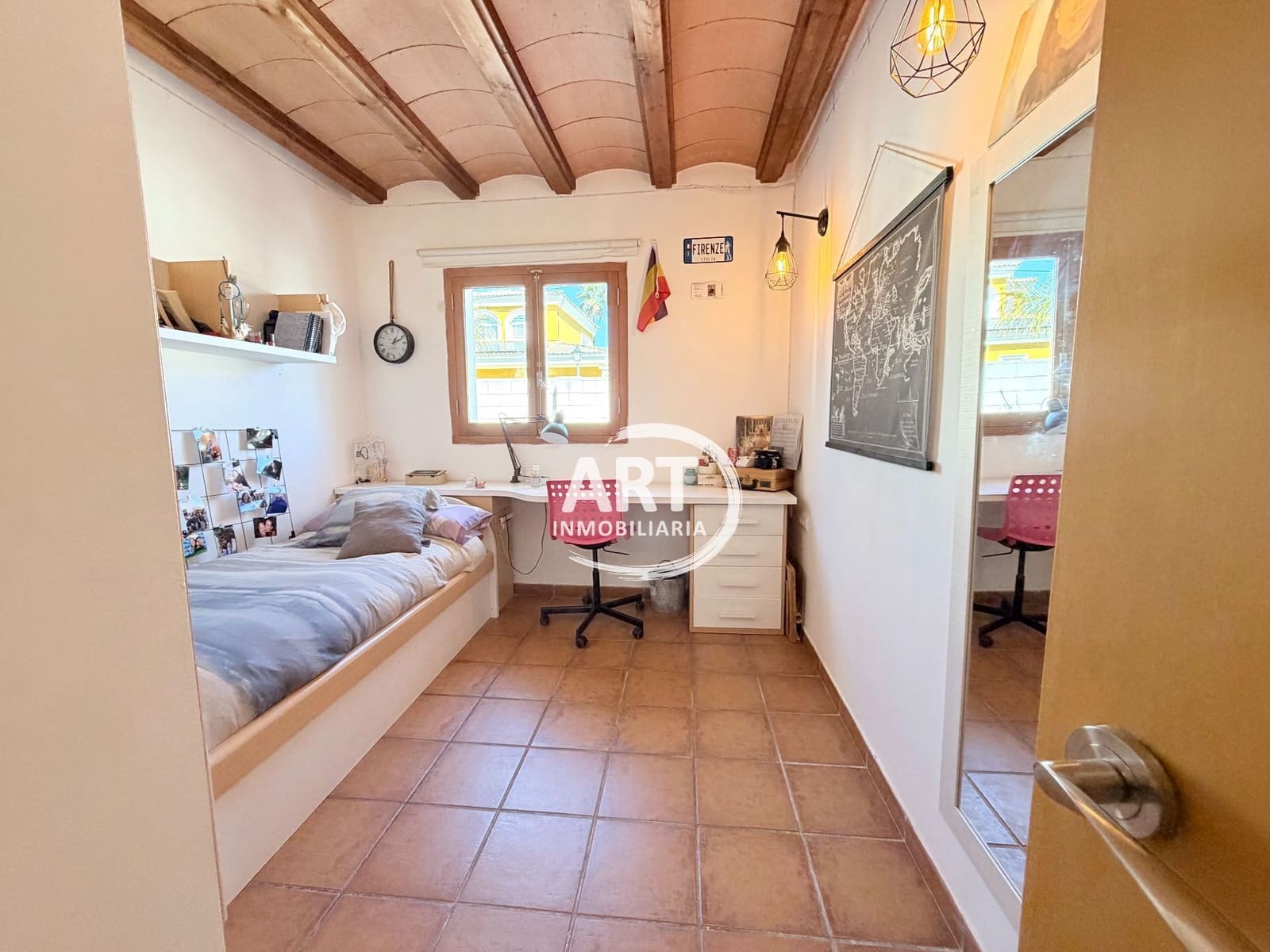 4 chambre Villa/Maison à vendre à Serra avec piscine - 580 000 € (Ref: 9782980)