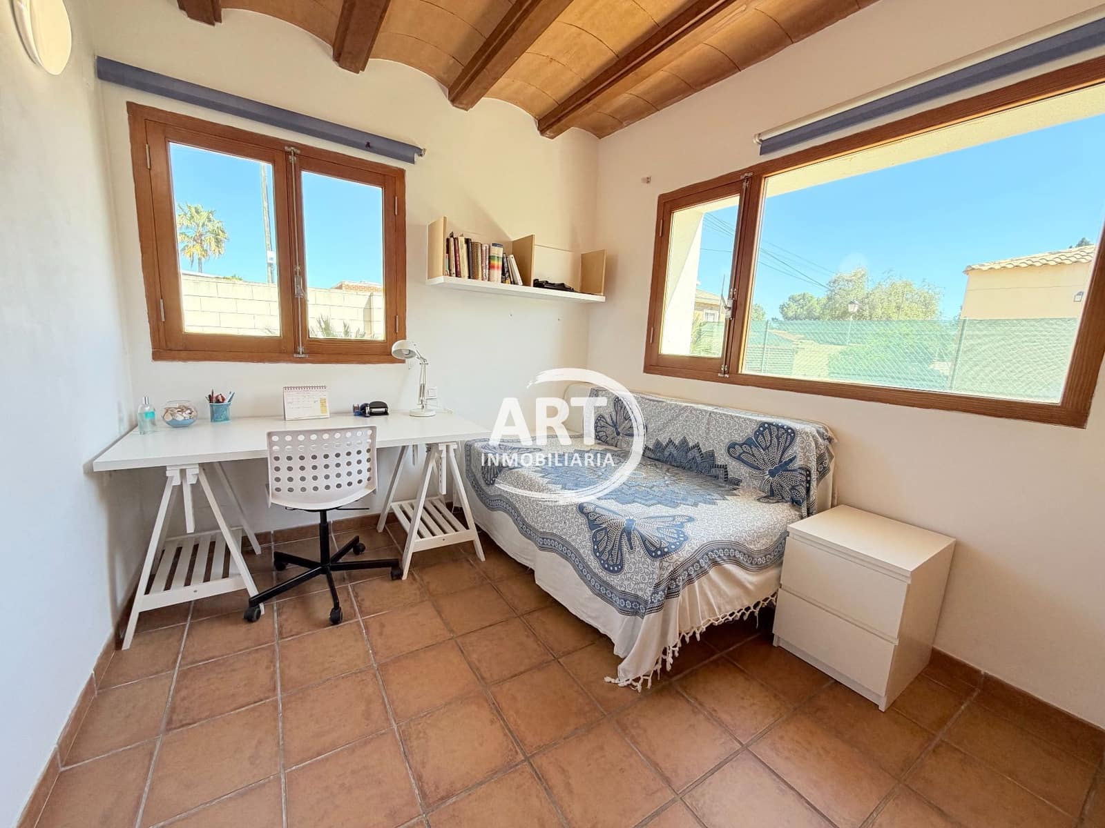 4 chambre Villa/Maison à vendre à Serra avec piscine - 580 000 € (Ref: 9782980)