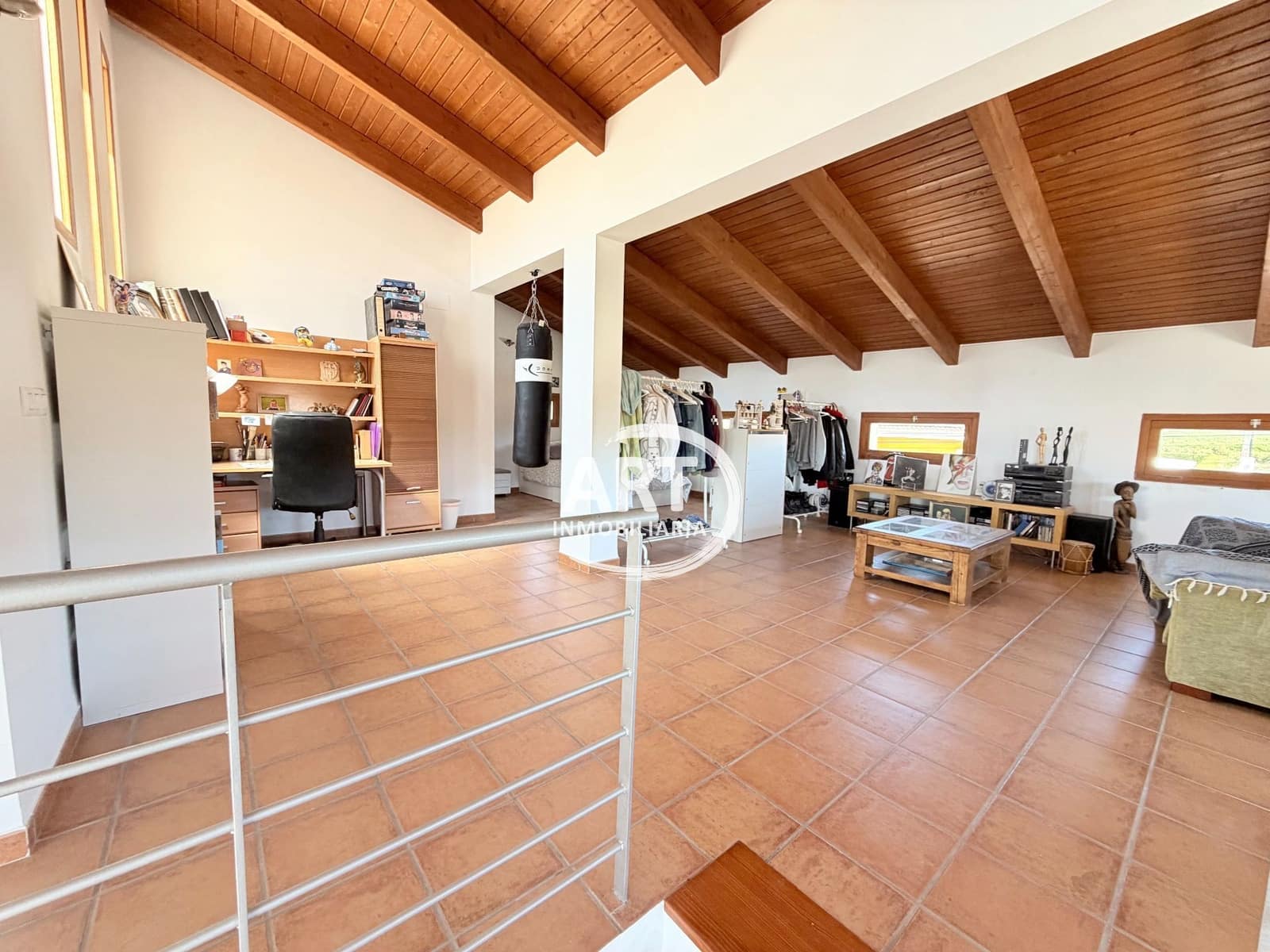 4 chambre Villa/Maison à vendre à Serra avec piscine - 580 000 € (Ref: 9782980)