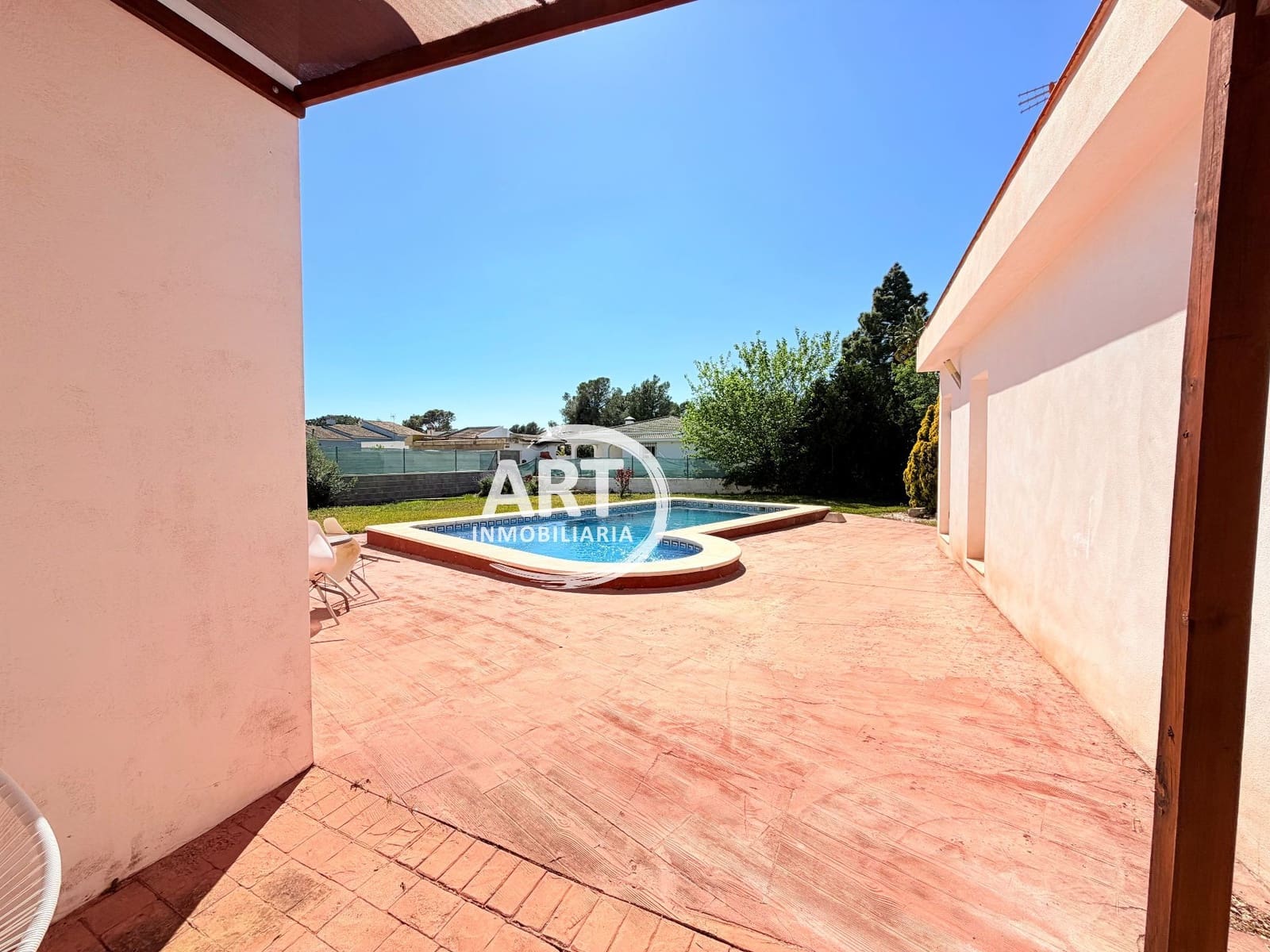 4 chambre Villa/Maison à vendre à Serra avec piscine - 580 000 € (Ref: 9782980)