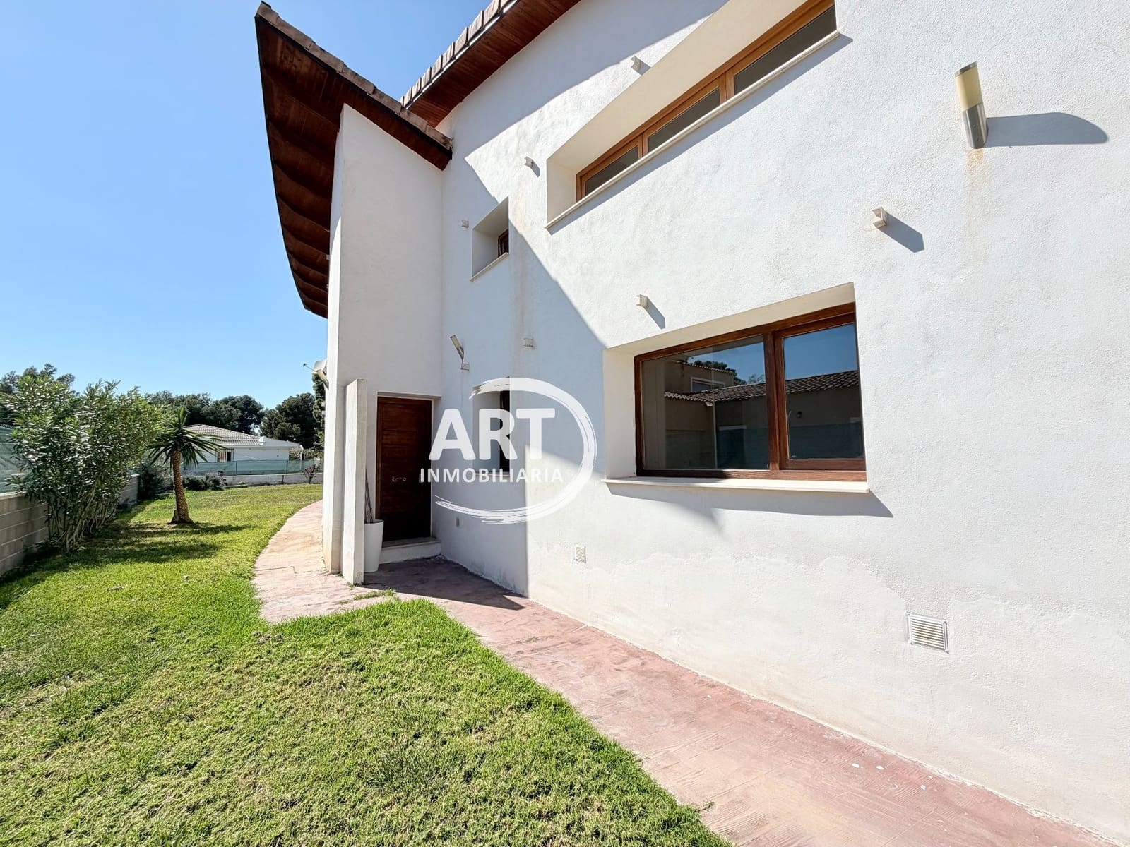 4 chambre Villa/Maison à vendre à Serra avec piscine - 580 000 € (Ref: 9782980)