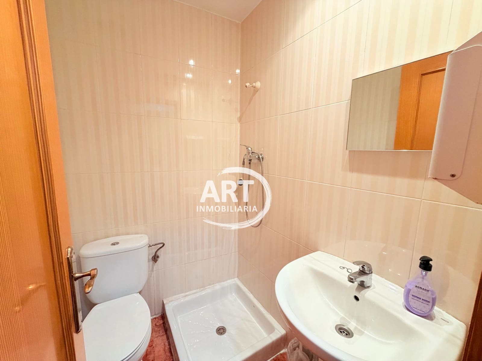 Commercieel te koop in Lliria - € 300.000 (Ref: 9788135)