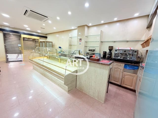 Commercieel te koop in Llíria - € 300.000 (Ref: 9788135)