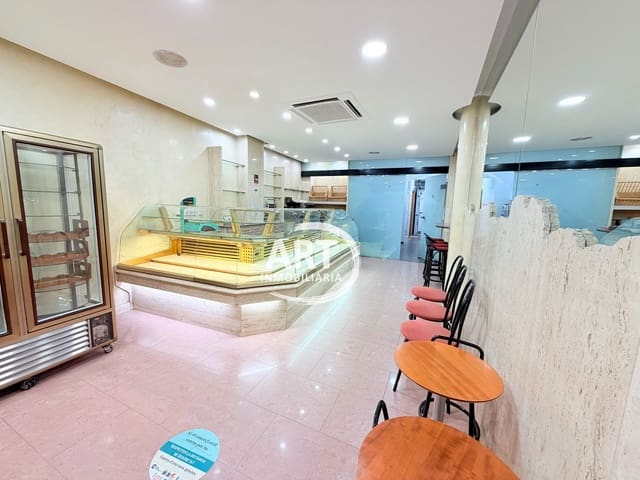 Commercieel te koop in Llíria - € 300.000 (Ref: 9788135)