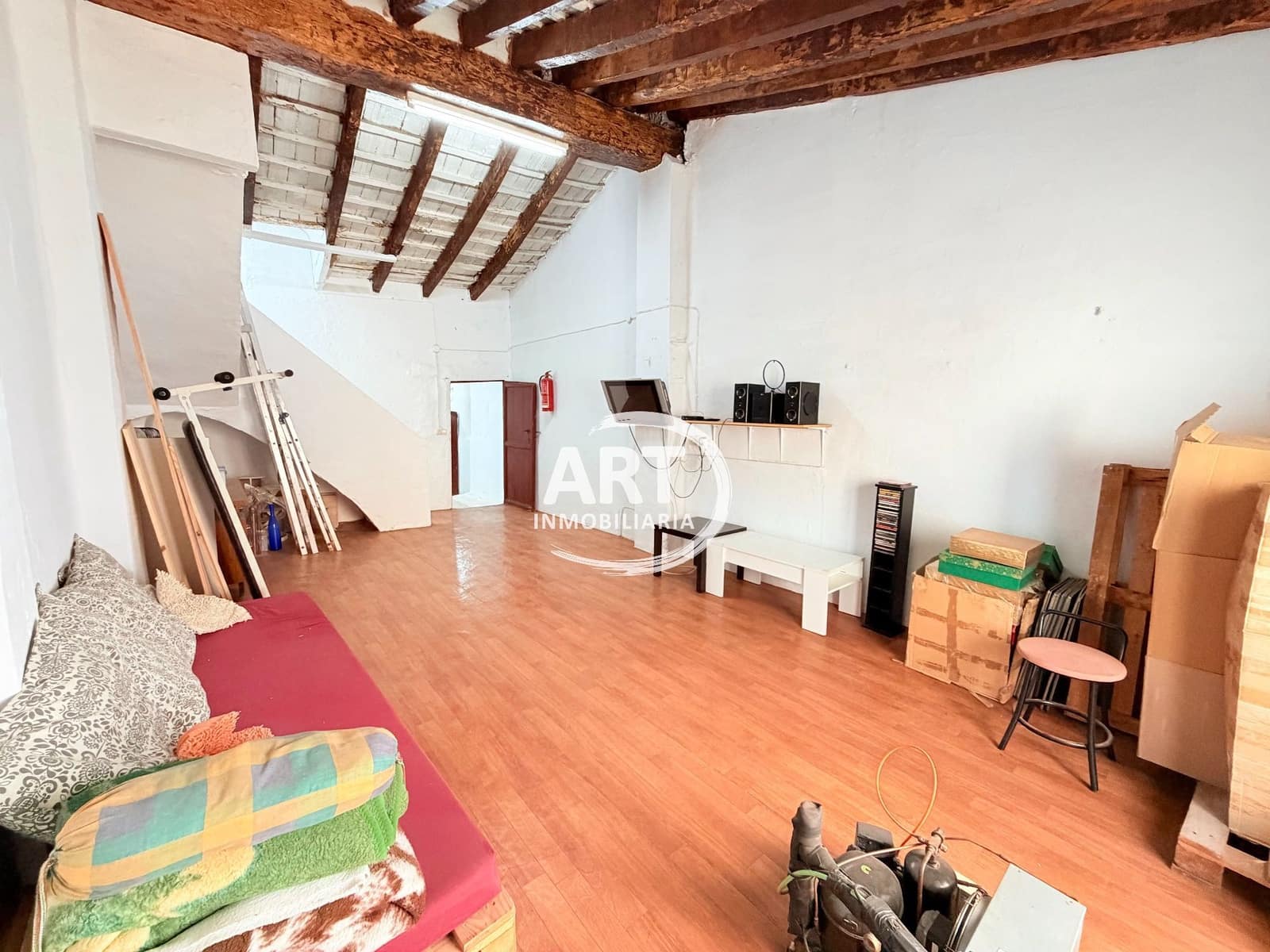 Commercieel te koop in Lliria - € 300.000 (Ref: 9788135)