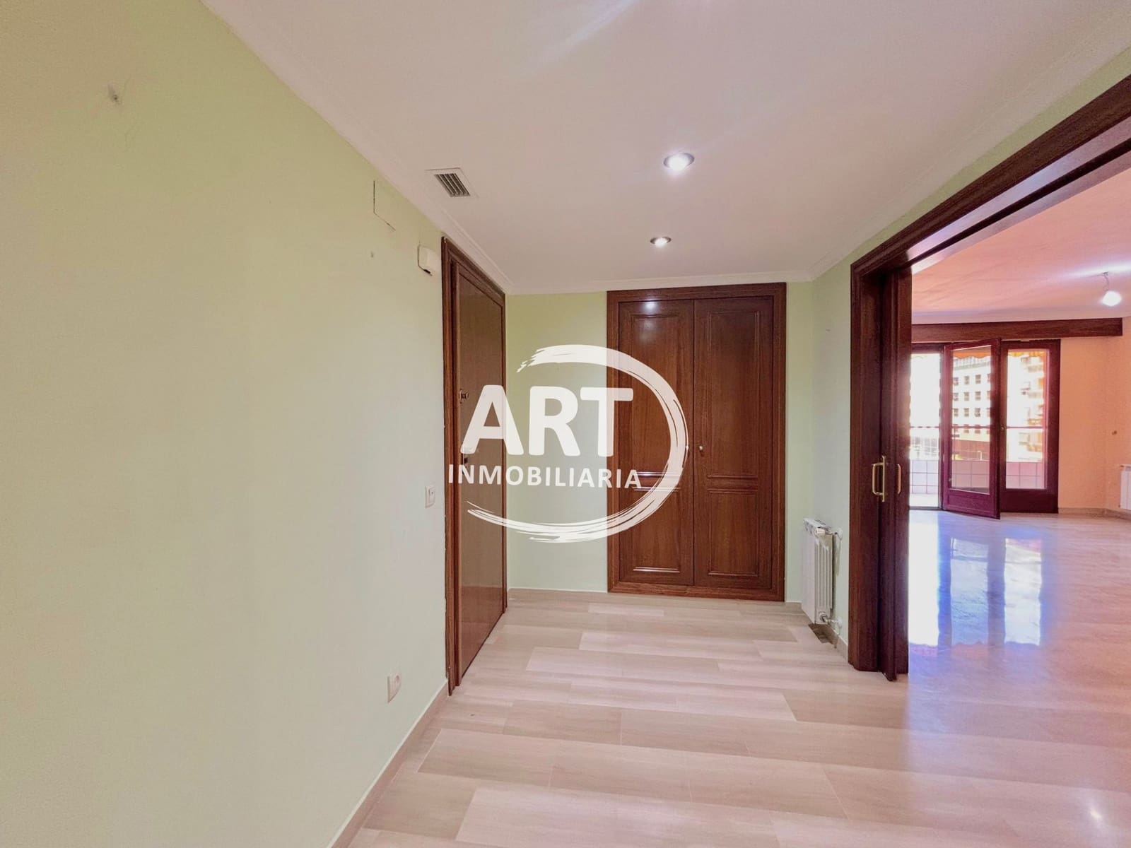 4 slaapkamer Flat te koop in Valencia stad met garage - € 850.000 (Ref: 9790228)
