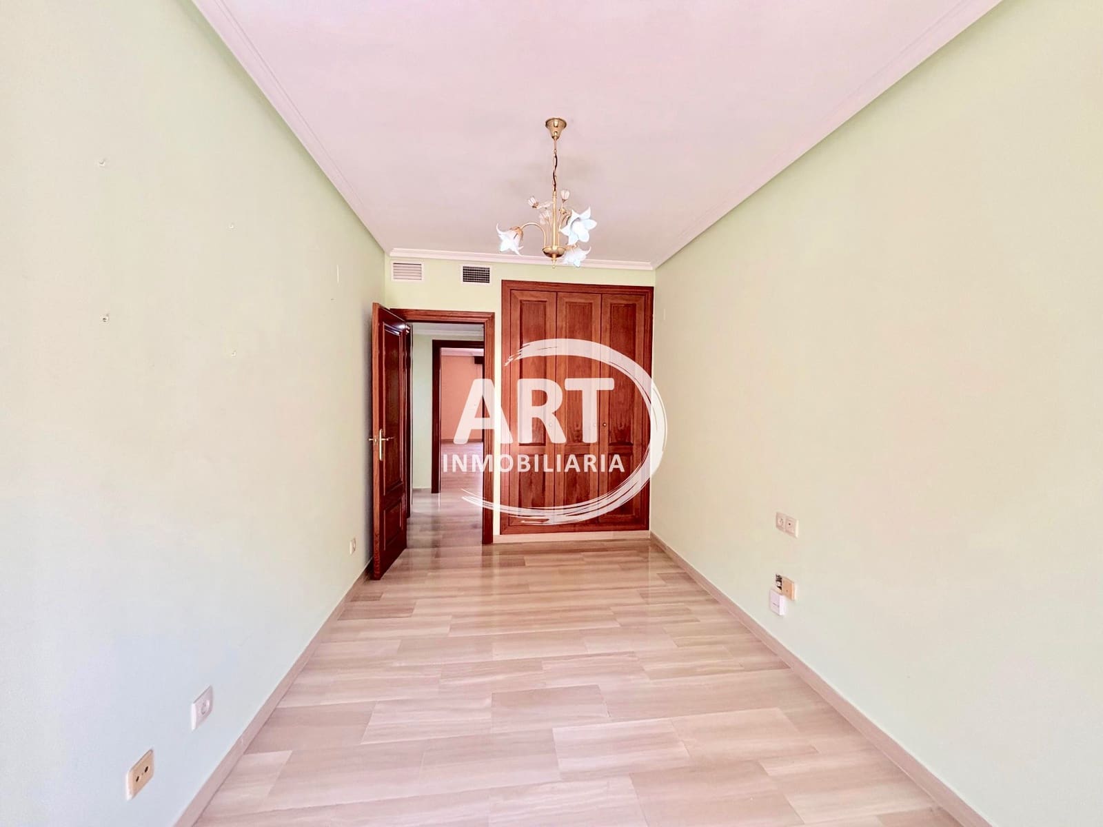 4 slaapkamer Flat te koop in Valencia stad met garage - € 850.000 (Ref: 9790228)