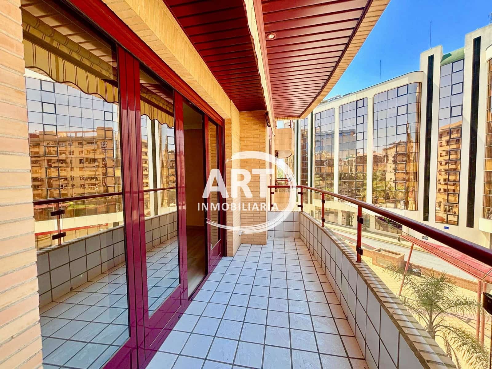 4 slaapkamer Flat te koop in Valencia stad met garage - € 850.000 (Ref: 9790228)