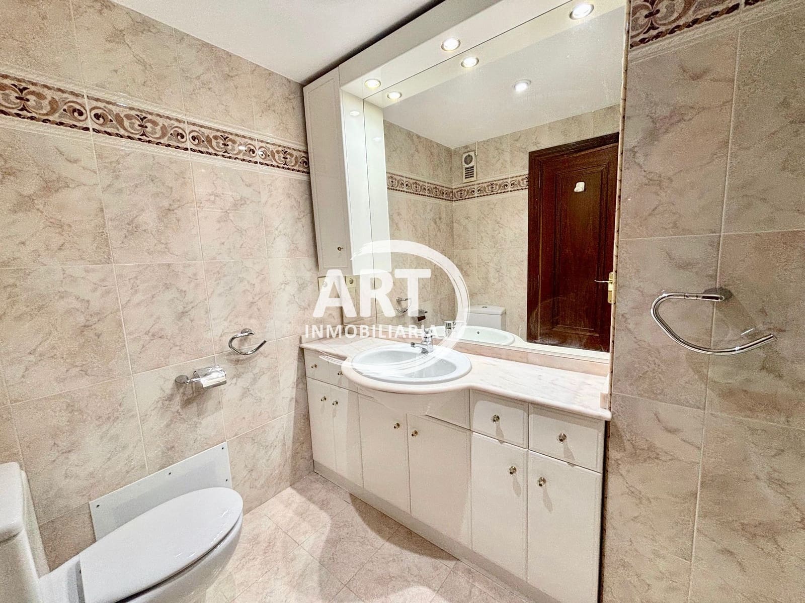 4 slaapkamer Flat te koop in Valencia stad met garage - € 850.000 (Ref: 9790228)