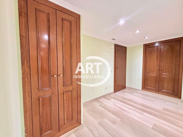 4 chambre Appartement à vendre à Mestalla, Valence ville avec garage - 850 000 € (Ref: 9790228)