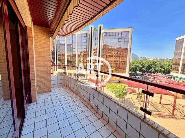 4 chambre Appartement à vendre à Mestalla, Valence ville avec garage - 850 000 € (Ref: 9790228)