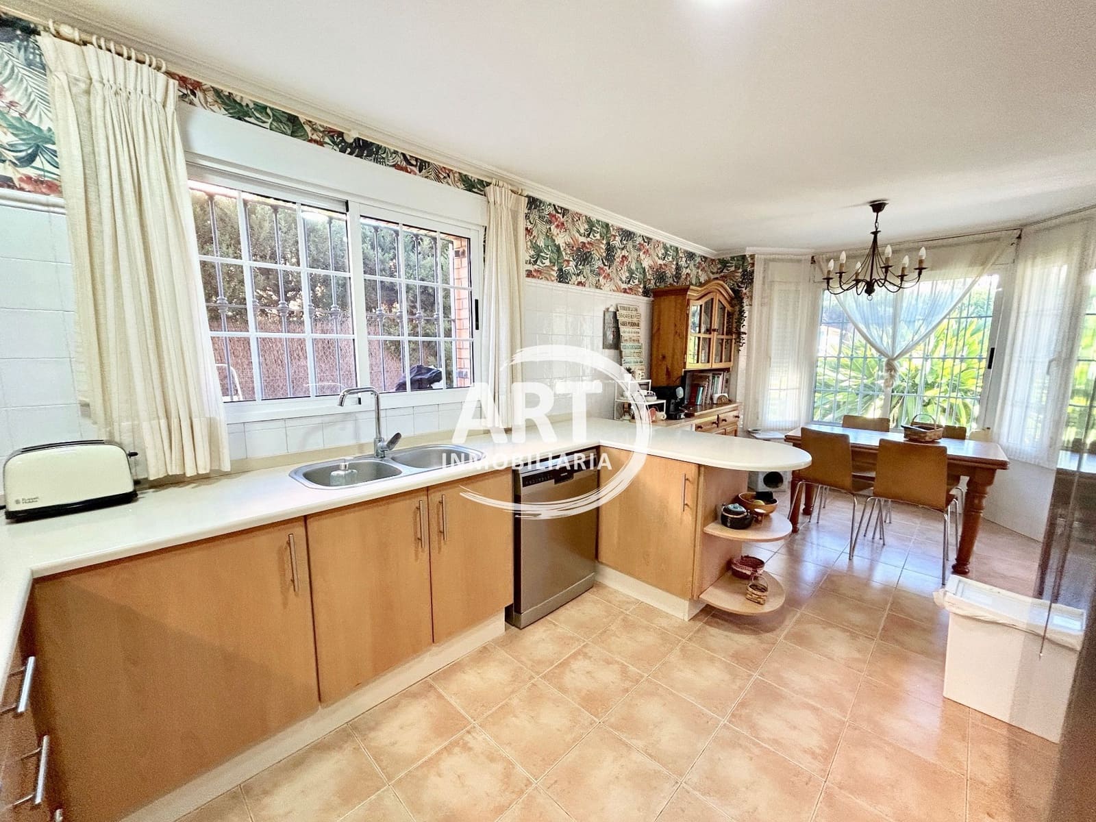 4 sypialnia Willa na sprzedaż w L'Eliana z basenem garażem - 675 000 € (Ref: 9790229)