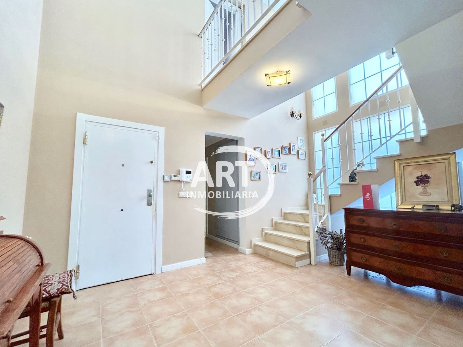 4 sypialnia Willa na sprzedaż w L'Eliana z basenem garażem - 675 000 € (Ref: 9790229)