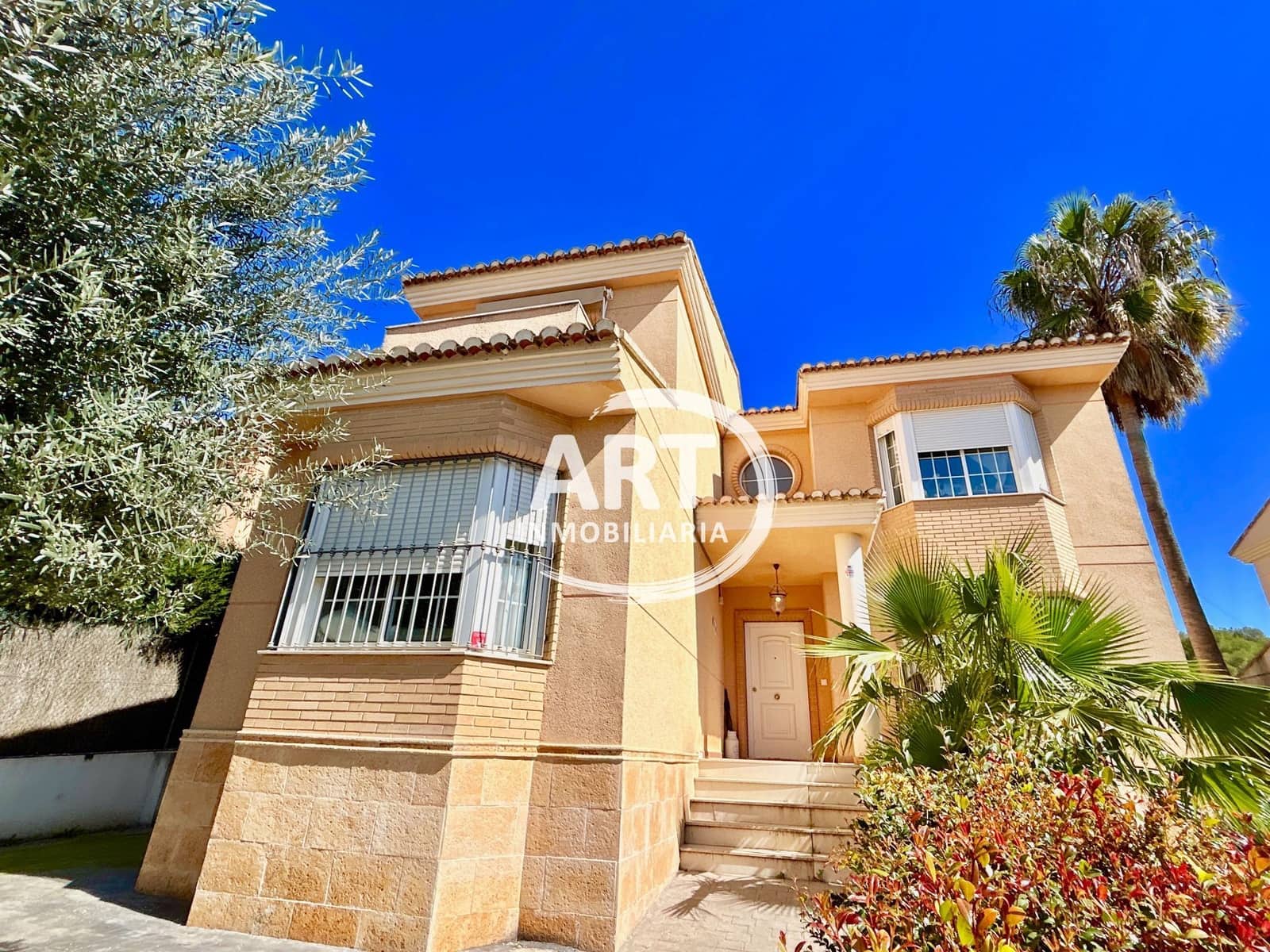 4 sypialnia Willa na sprzedaż w L'Eliana z basenem garażem - 675 000 € (Ref: 9790229)