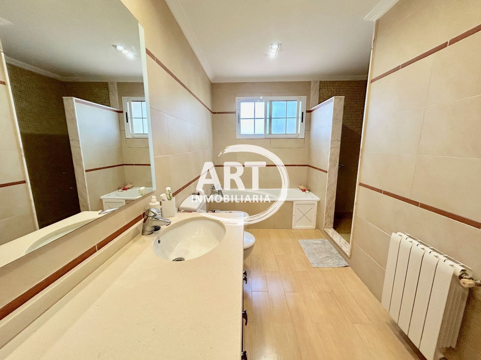 4 sypialnia Willa na sprzedaż w L'Eliana z basenem garażem - 675 000 € (Ref: 9790229)