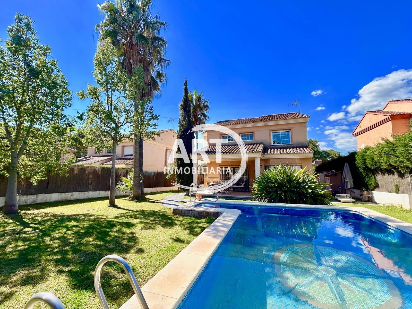 4 sypialnia Willa na sprzedaż w L'Eliana z basenem garażem - 675 000 € (Ref: 9790229)