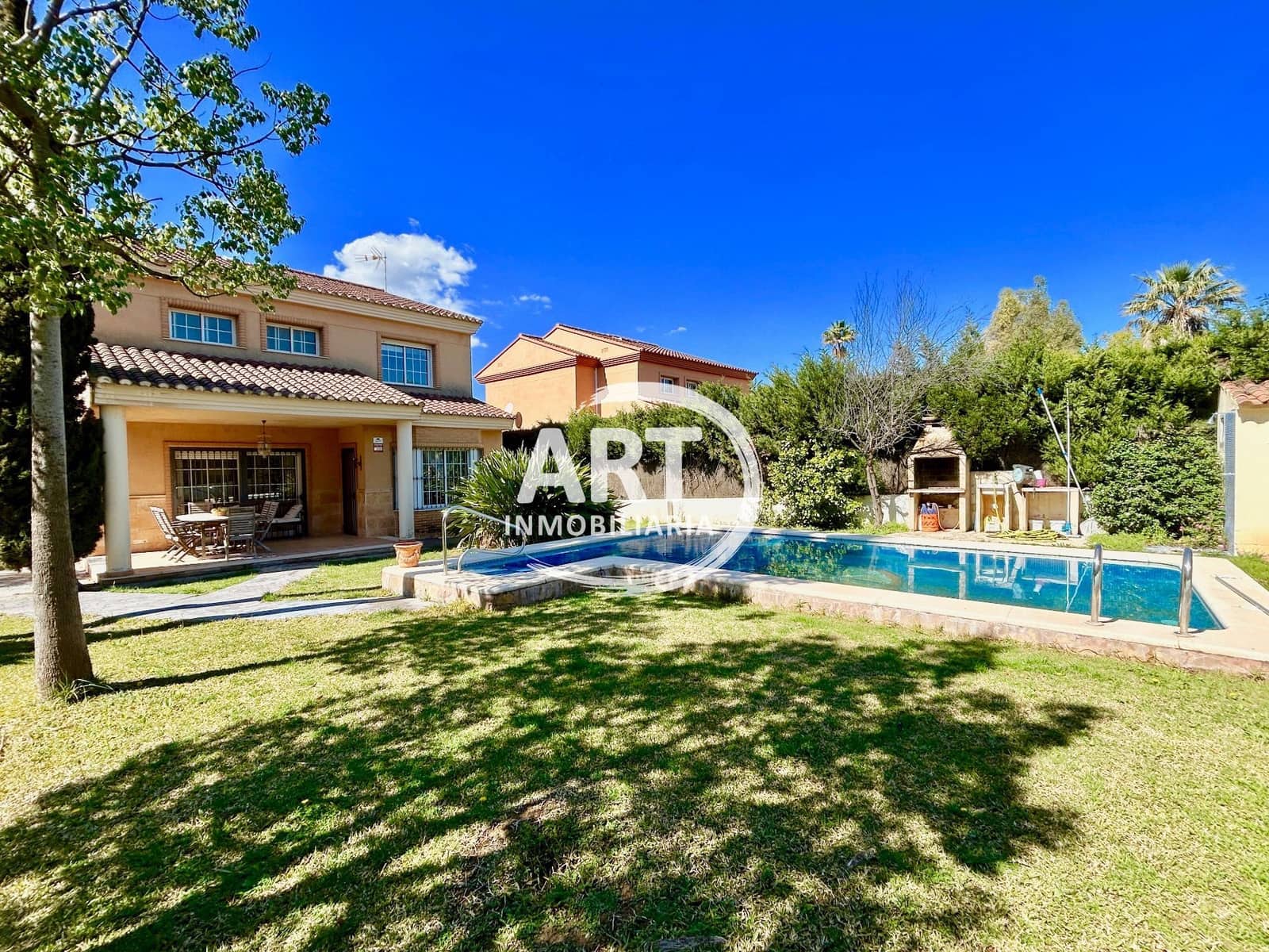 4 sypialnia Willa na sprzedaż w L'Eliana z basenem garażem - 675 000 € (Ref: 9790229)