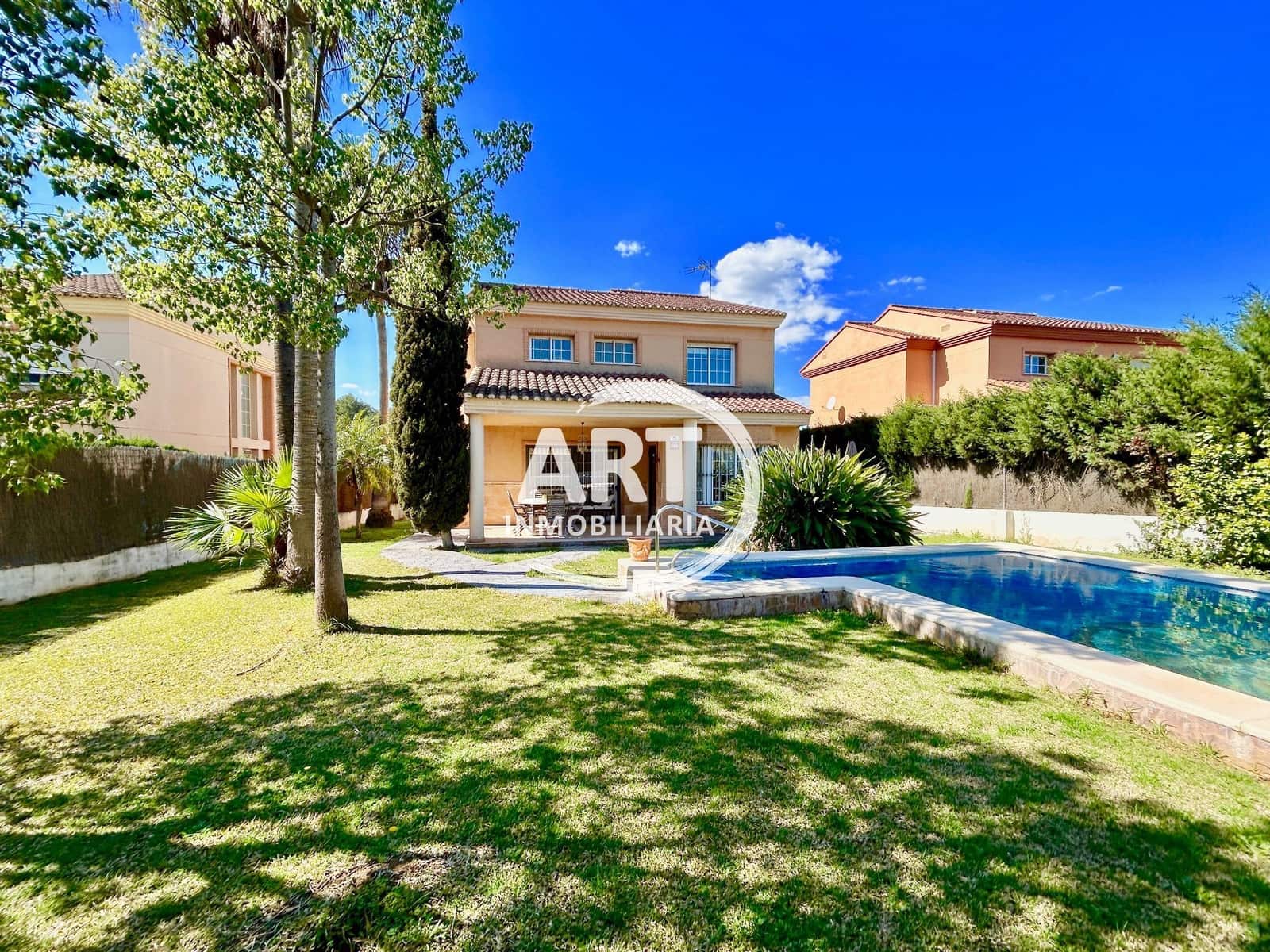 4 sypialnia Willa na sprzedaż w L'Eliana z basenem garażem - 675 000 € (Ref: 9790229)