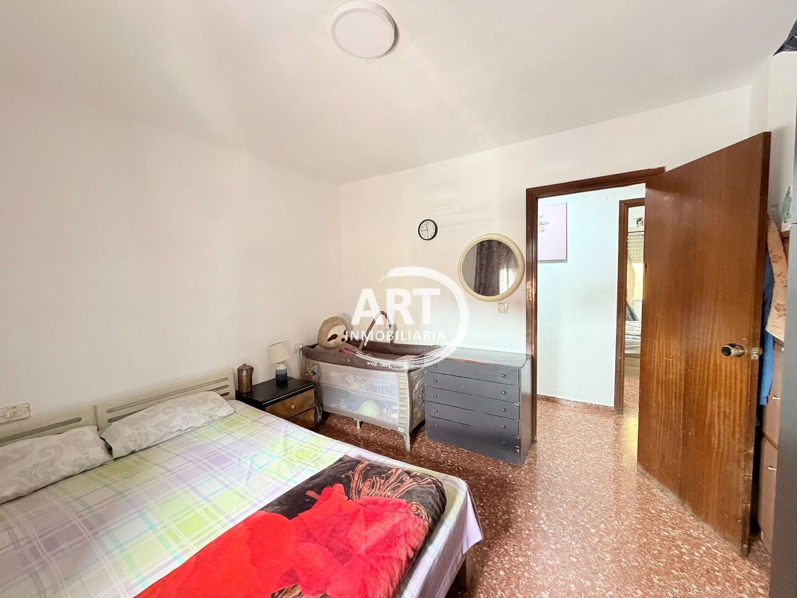 4 slaapkamer Flat te koop in Paterna met garage - € 179.000 (Ref: 9801018)